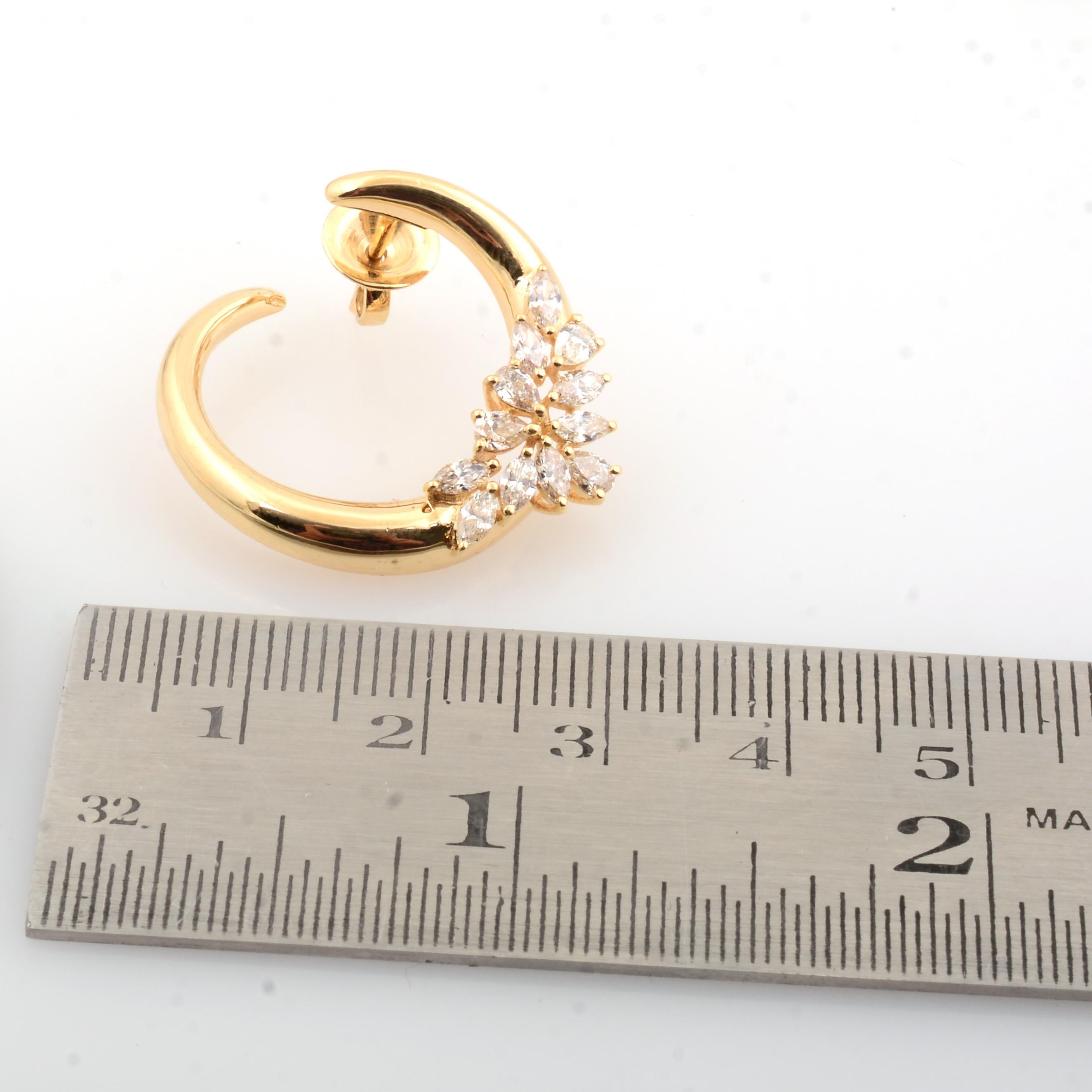 Pear Cut 1.6 Carat SI/HI Marquise Pear Diamond Hoop Earrings 18 Karat Yellow Gold Jewelry For Sale