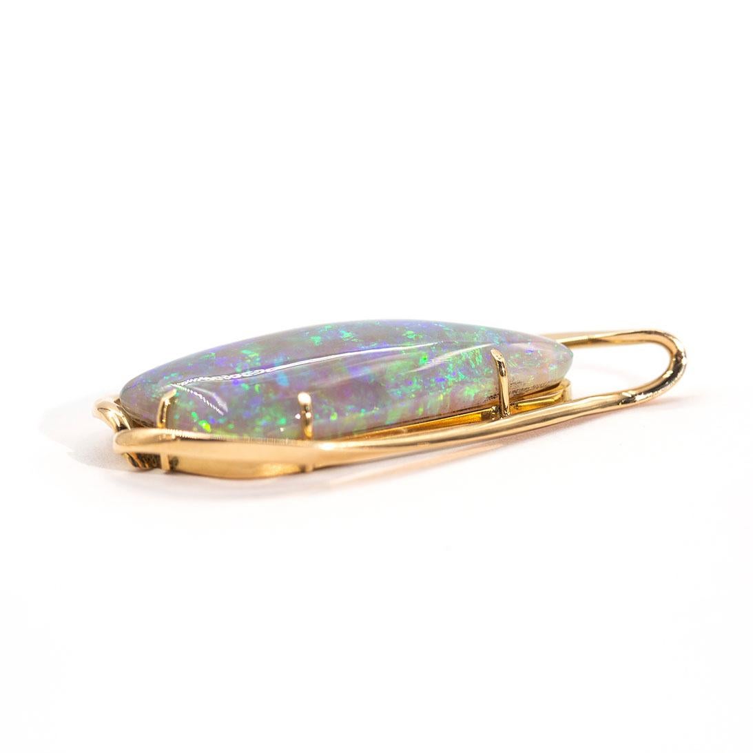 Women's or Men's 16 Carat Solid Australian Crystal Opal 18 Carat Yellow Gold Vintage Pendant
