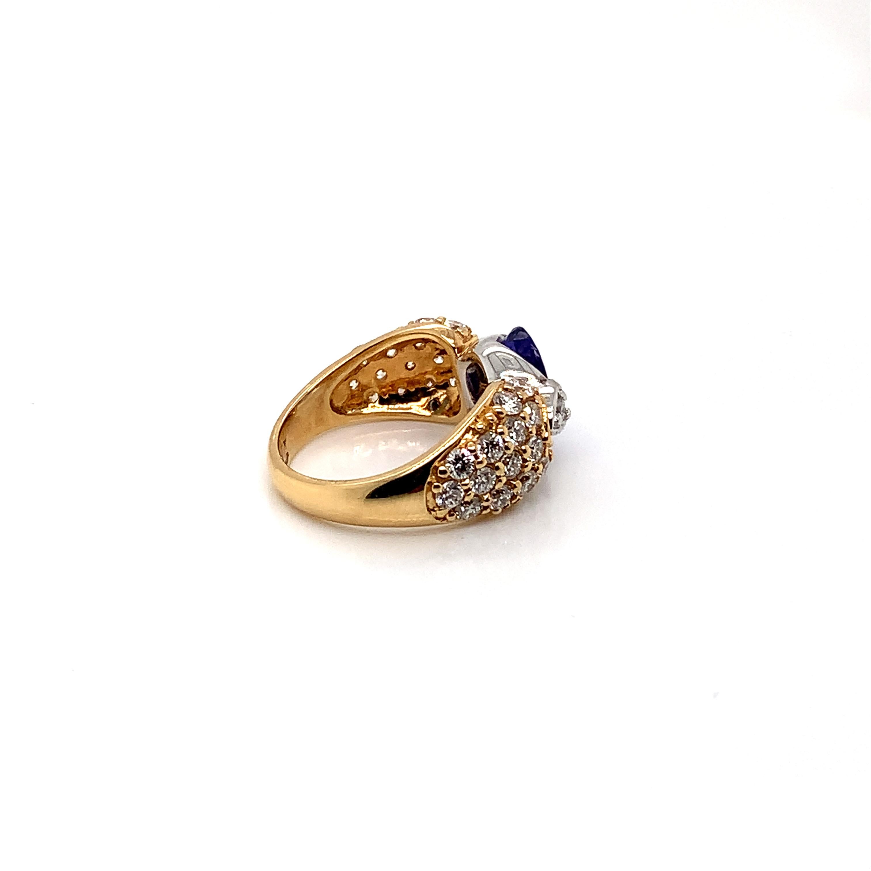 Contemporain Sunita Nahata tanzanite 1.60 carats. Bague fantaisie en or jaune 14 carats avec diamant. en vente