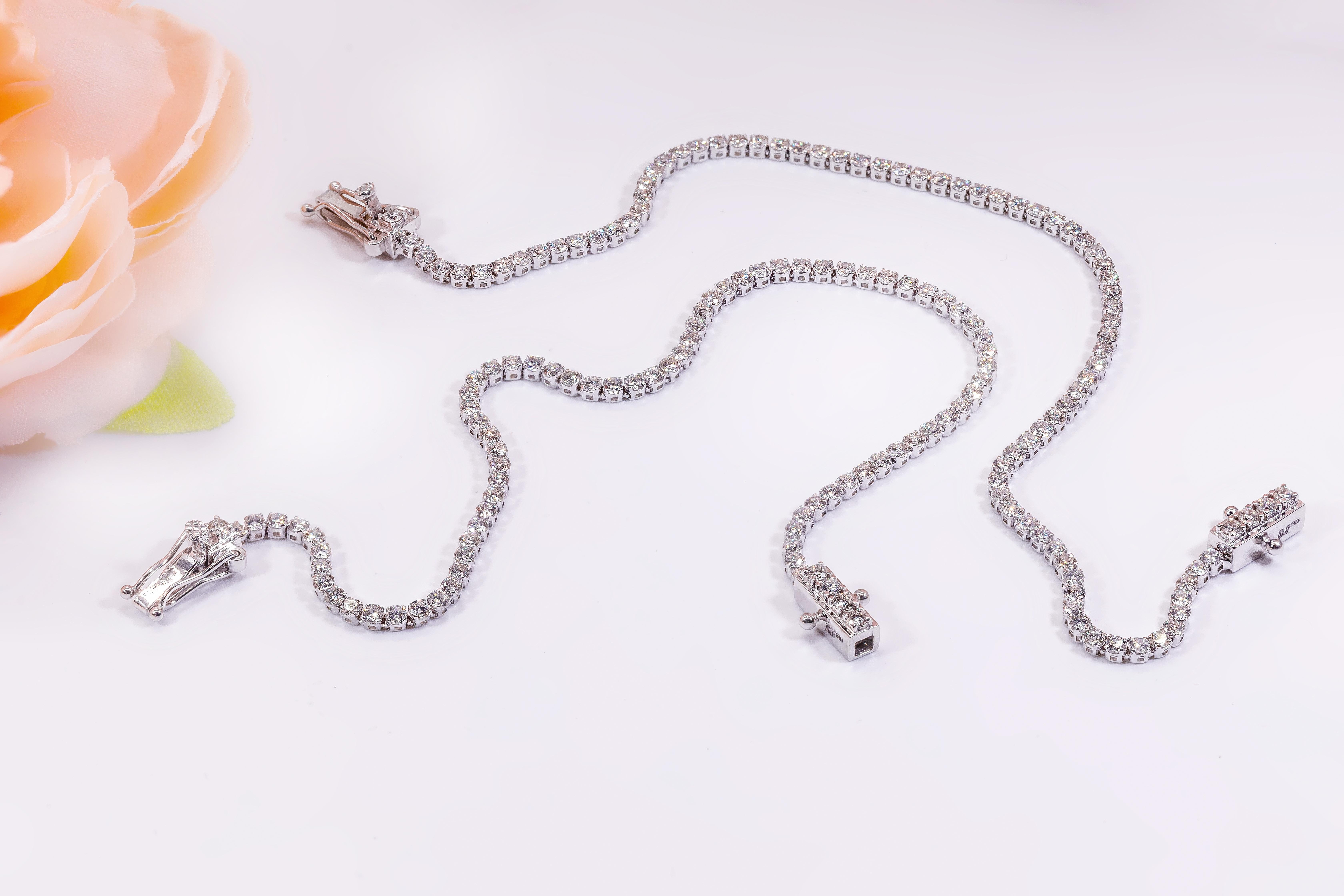 1,6 Karat TW Ultra Leichtes natürliches Diamant-Tennisarmband für Damen oder Herren im Angebot