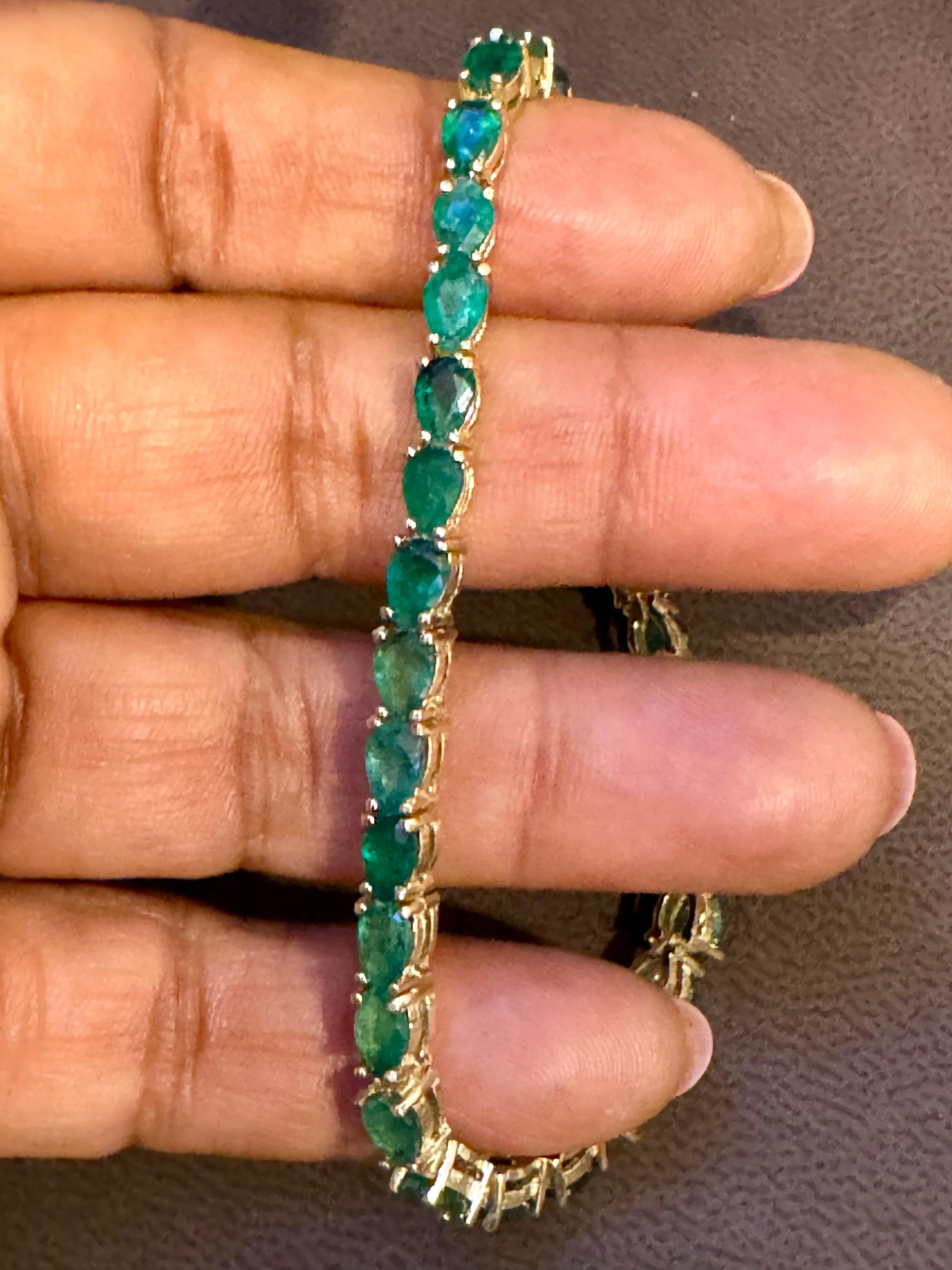 Bracciale tennis con smeraldo a forma di pera naturale da 16 carati in oro giallo 14 Kt 7