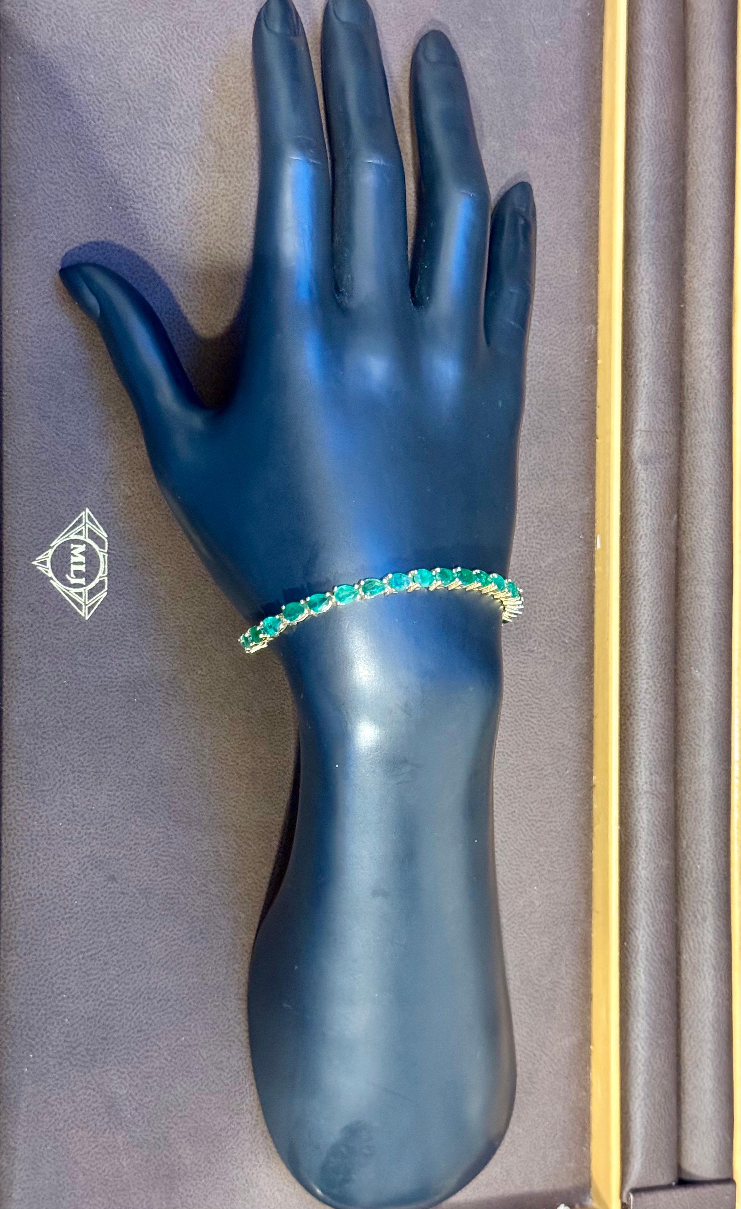 Taglio a goccia Bracciale tennis con smeraldo a forma di pera naturale da 16 carati in oro giallo 14 Kt 7
