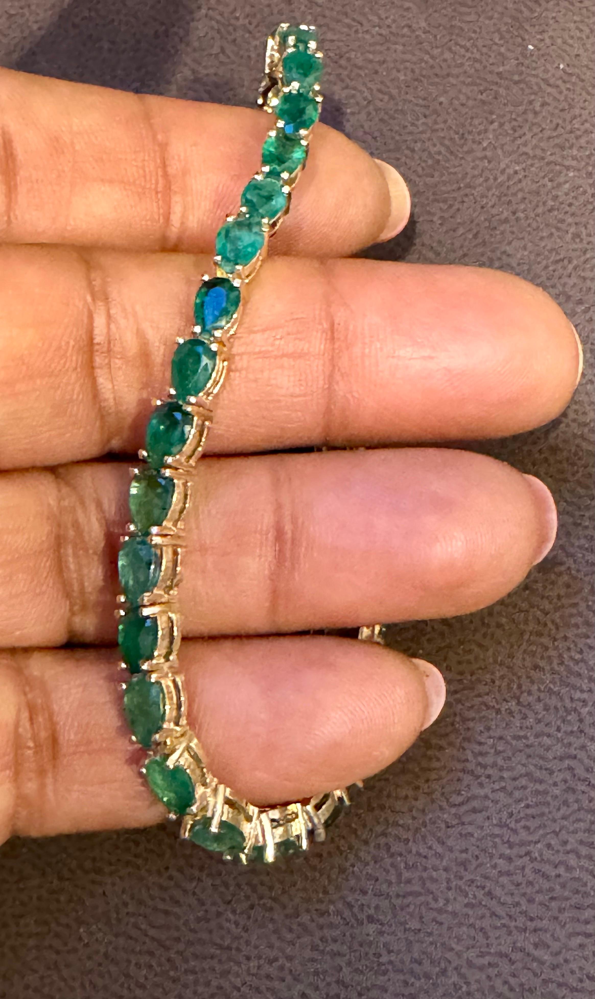 Bracciale tennis con smeraldo a forma di pera naturale da 16 carati in oro giallo 14 Kt 7