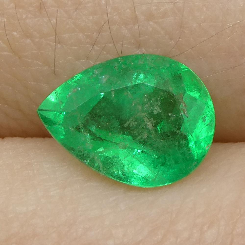 1.6 ct Pear Emerald GIA Certified Colombian F1/Minor For Sale 1