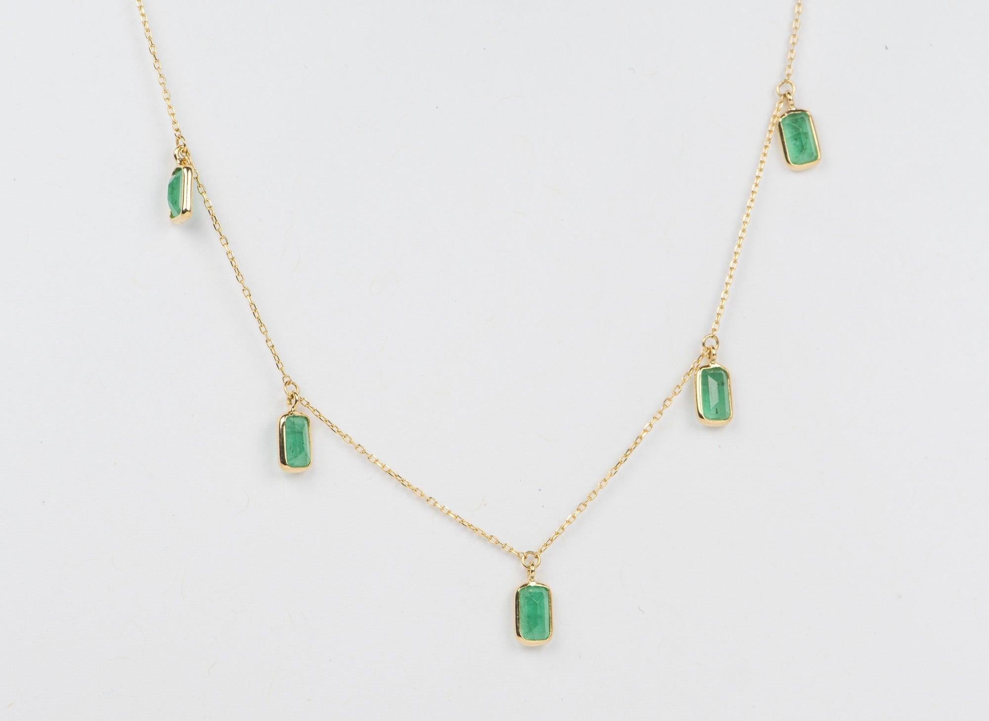 Dainty Emerald Dangle Necklace 18k Gold Thin Chain Intense Green R4101 1