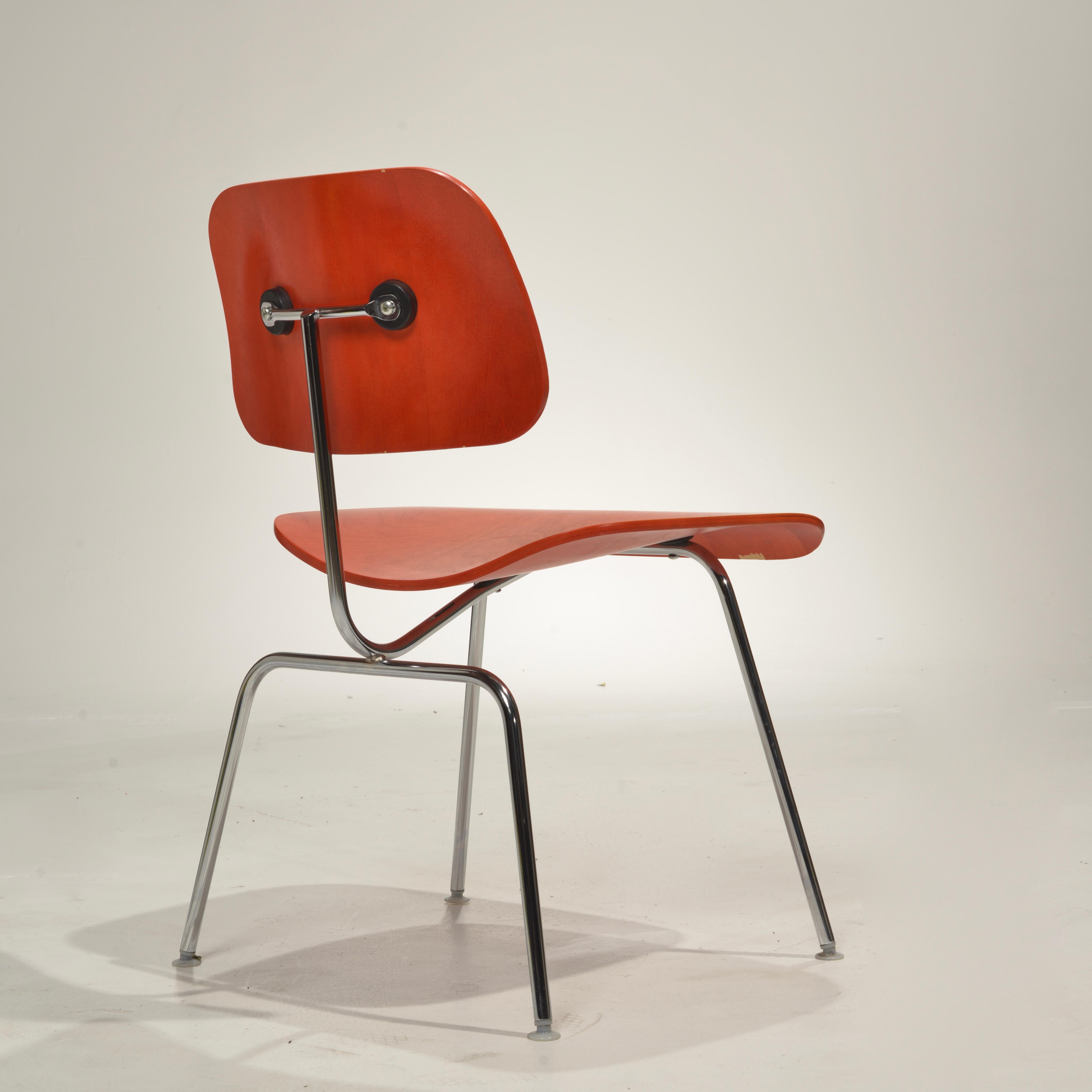 16 Sedie DCM di Charles and Ray Eames per Herman Miller in vendita 6