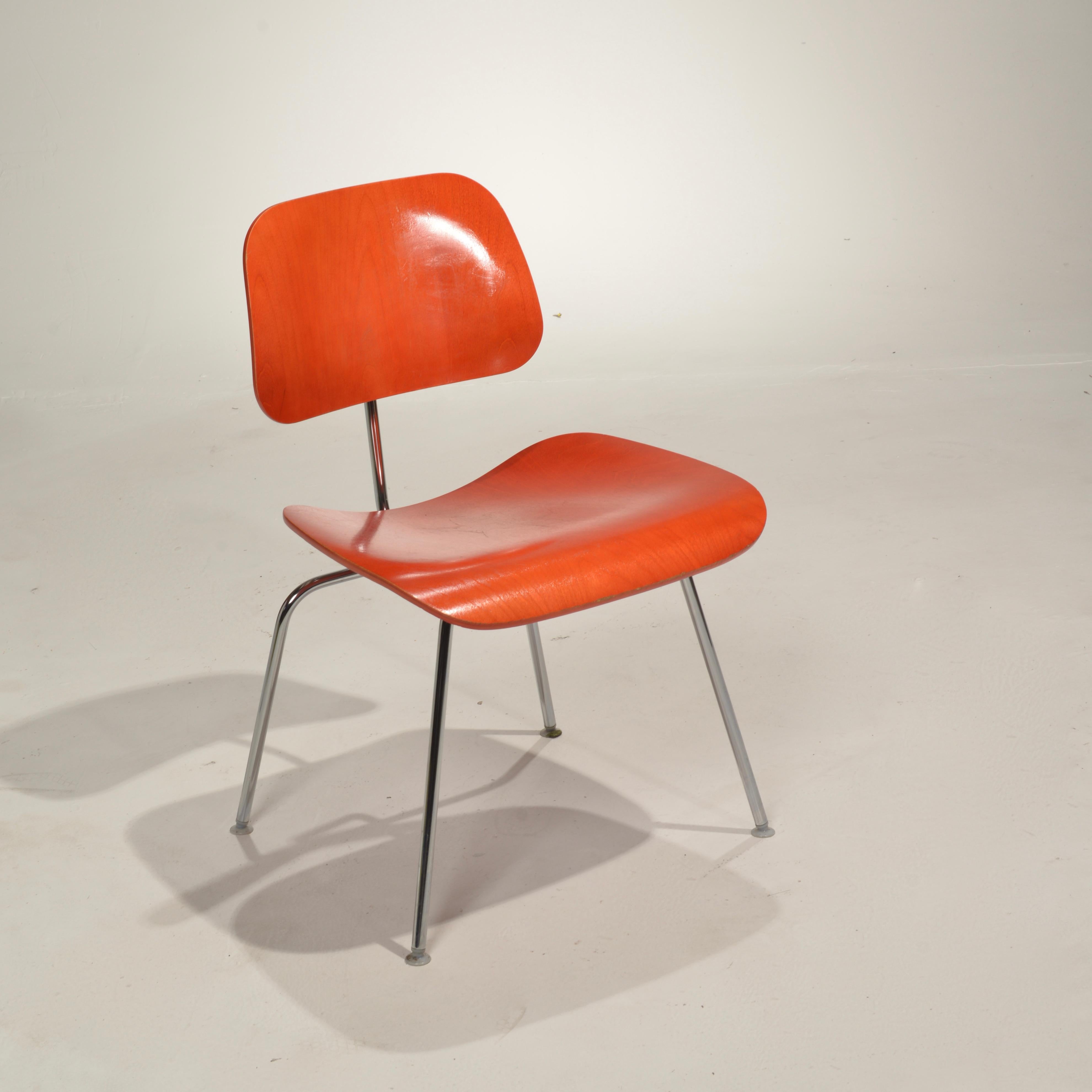 Molded 16 DCM Chairs by Charles and Ray Eames for Herman Miller For Sale
