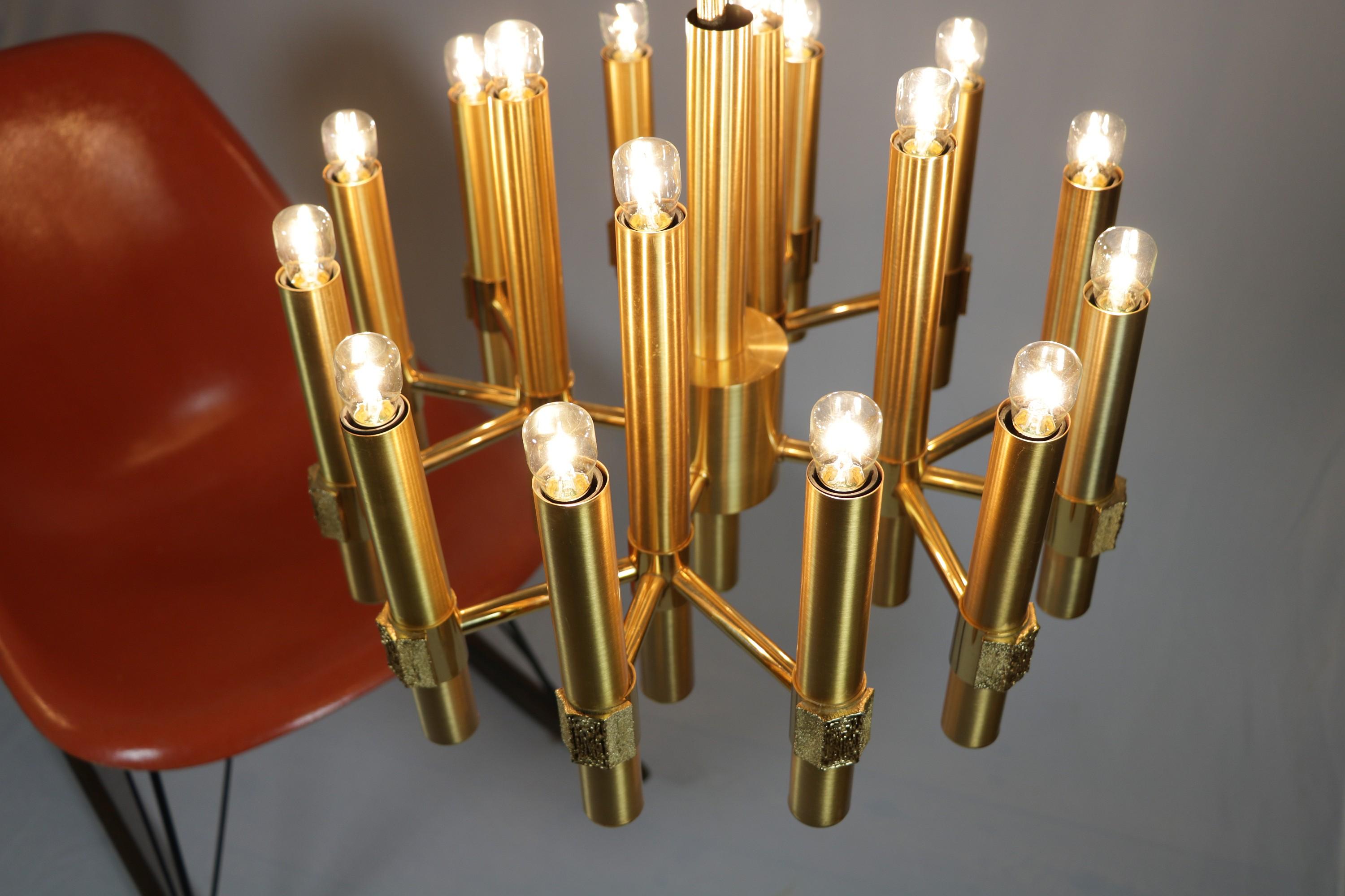Hollywood Regency 16-Flame Golden Chandelier by Angelo Brotto for Esperia, Italy, 1970s For Sale