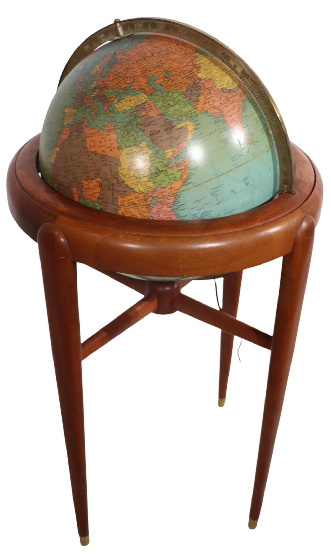 Standmodell „Light Up Globe“ von Replogle, ca. 1950/1960er Jahre (Moderne der Mitte des Jahrhunderts) im Angebot