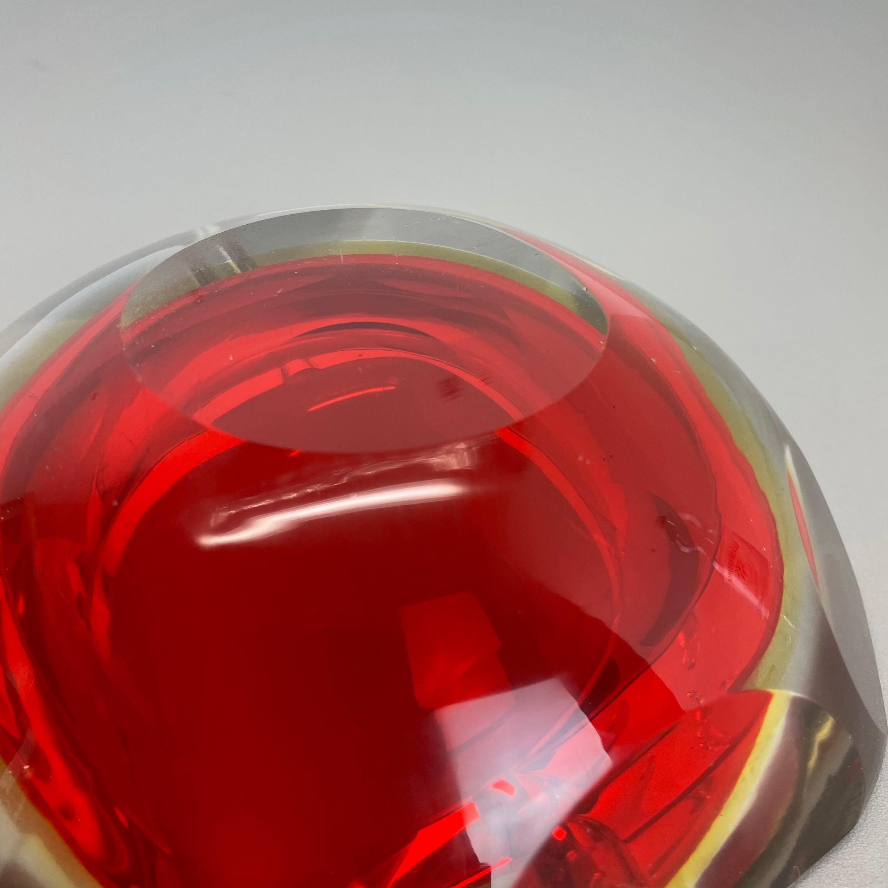 1, 6 kg Posacenere elemento ciotola di Murano Glass Sommerso sfaccettato, Murano, Italia, anni '70 in vendita 12