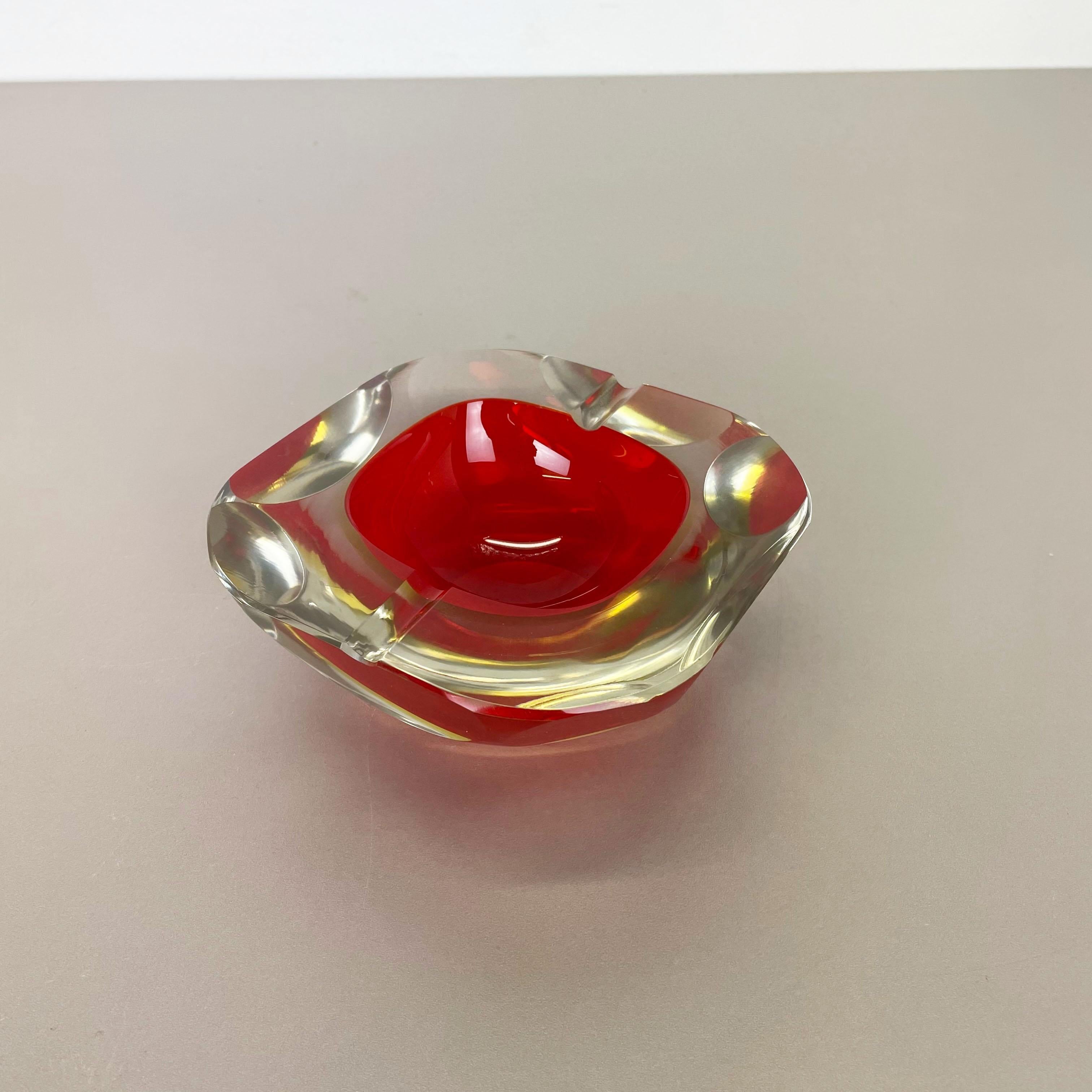 Italian 1, 6 kg Murano Glass Faceted Sommerso Bowl Element Ashtray, Murano, Italy, 1970s For Sale