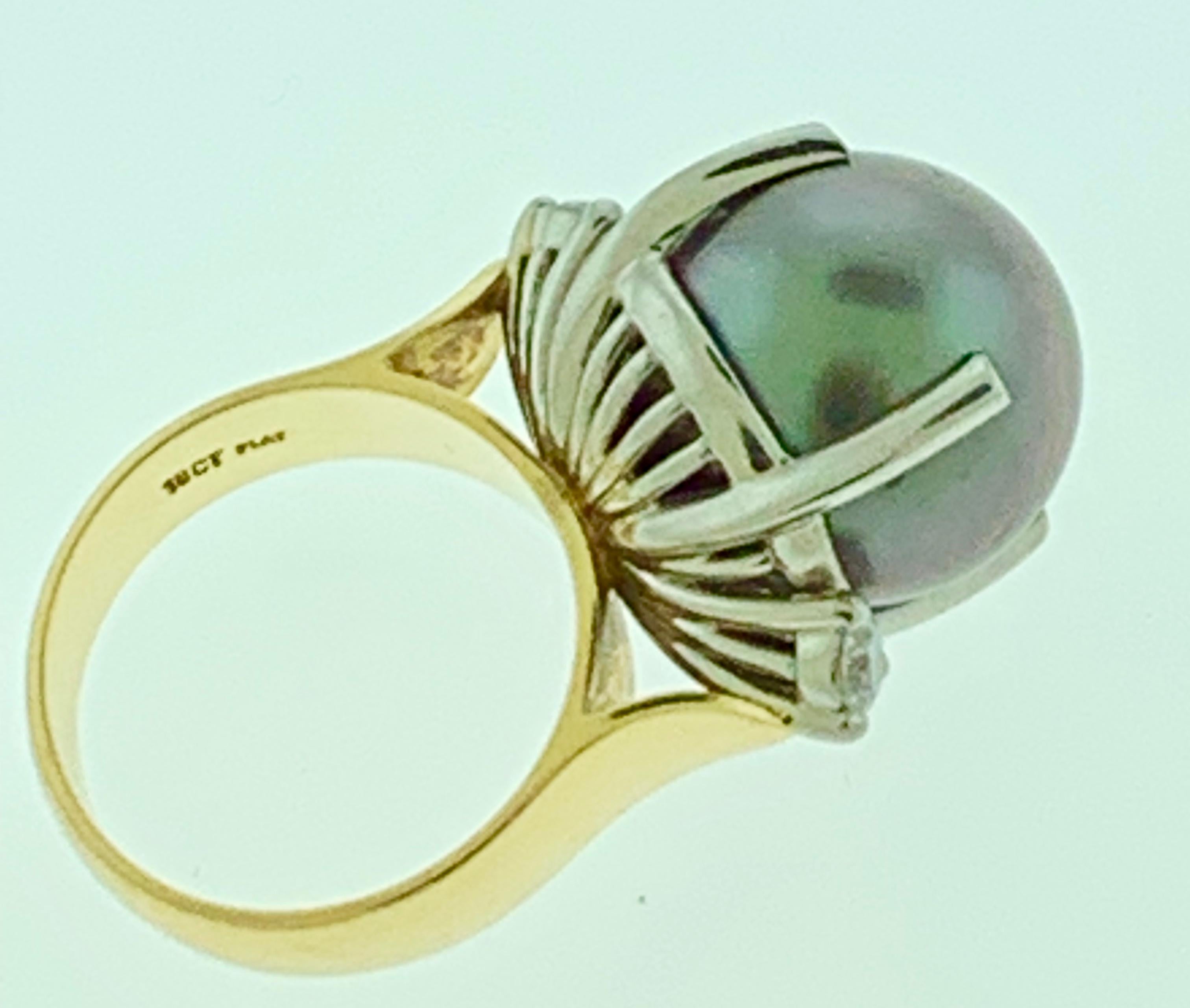 Black Tahitian Pearl and Diamond Cocktail Ring 18 Karat Gold/Platinum For Sale 8