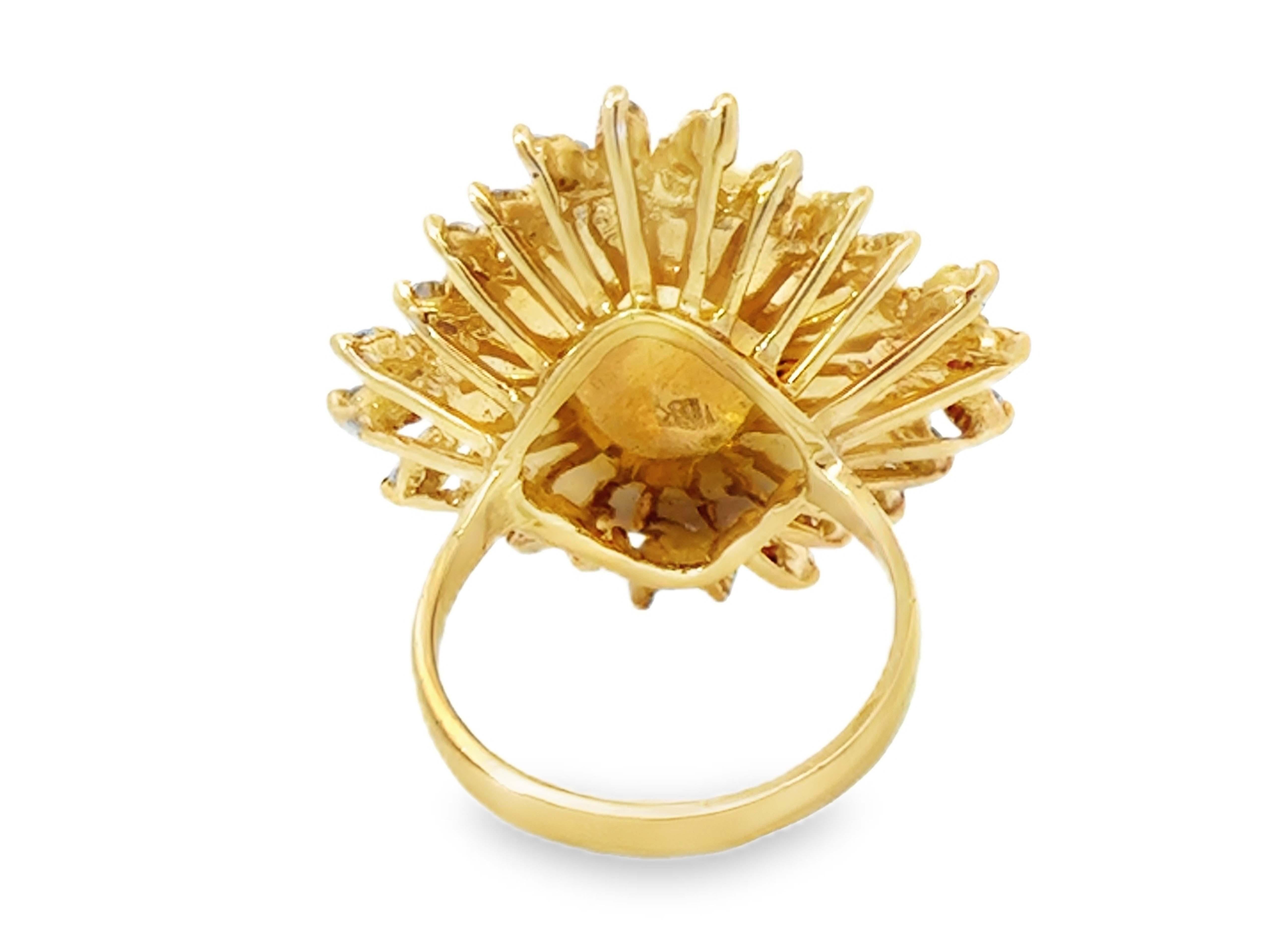 Bague de 16 mm en or jaune 18k avec halo de perles de Mabe et de diamants en vente 2