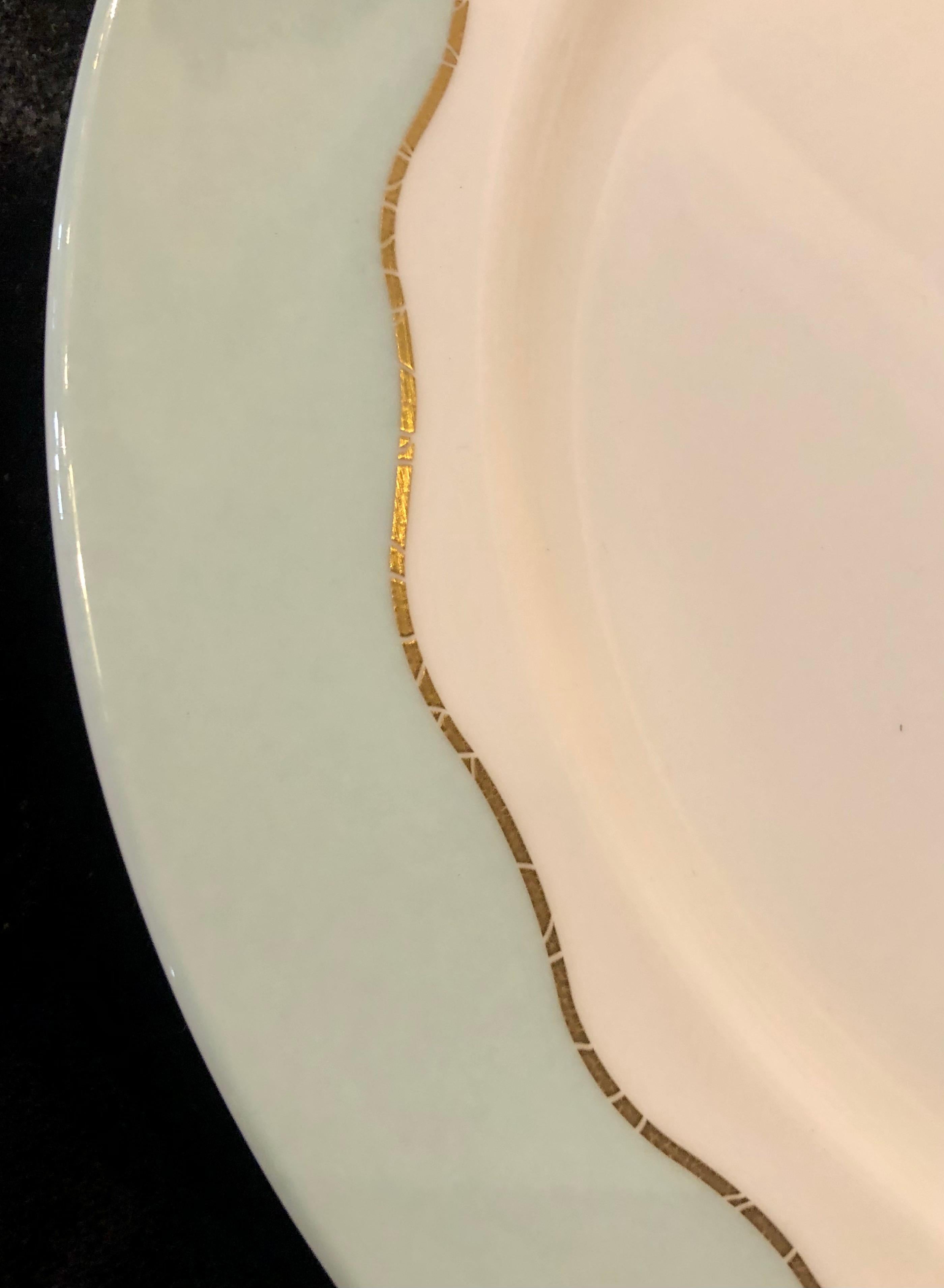 Contemporary 16 Royal Doulton Fusion Frivolous Green Dinner Plates