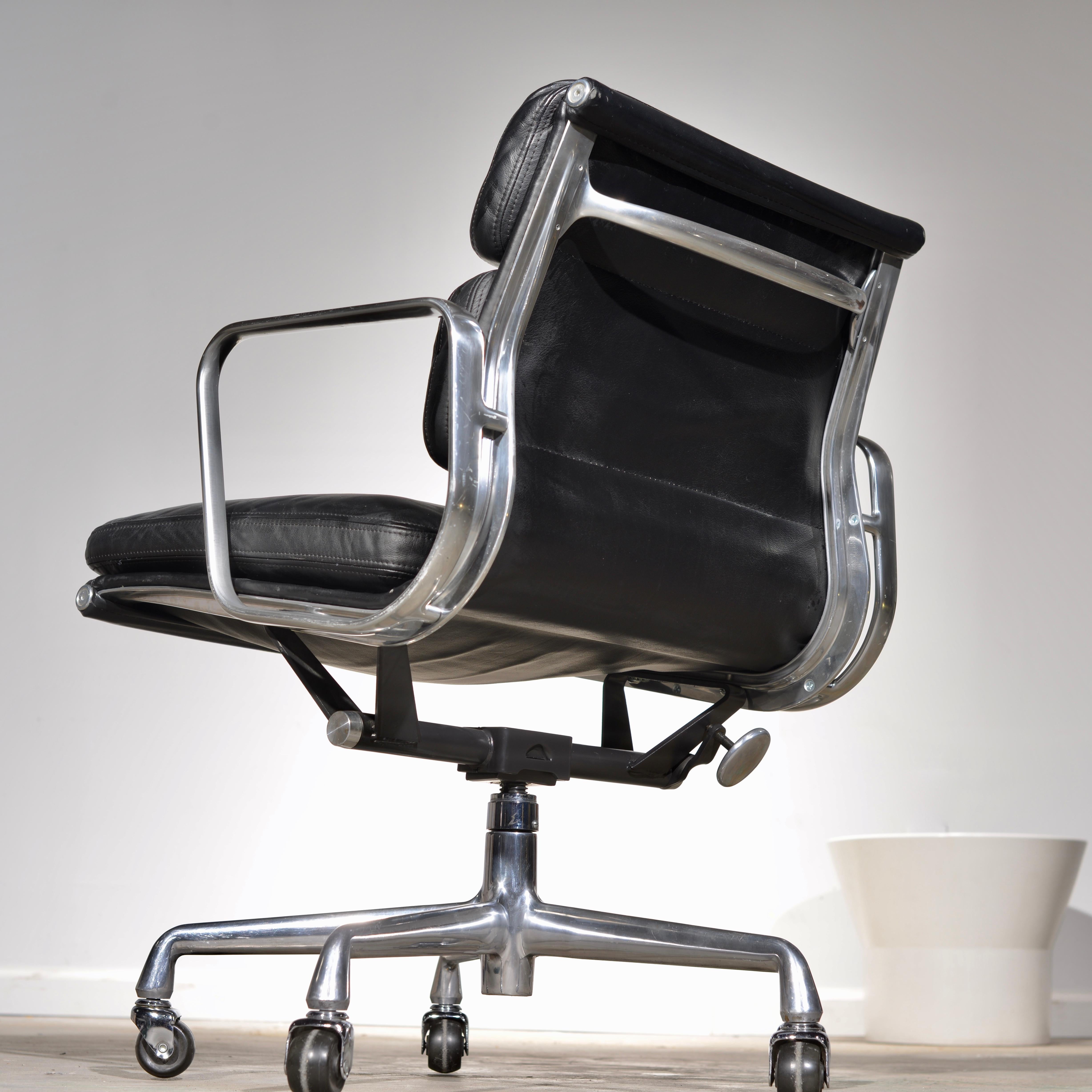 American 16 Soft Pad Management Chairs by Charles Eames for Herman Miller 