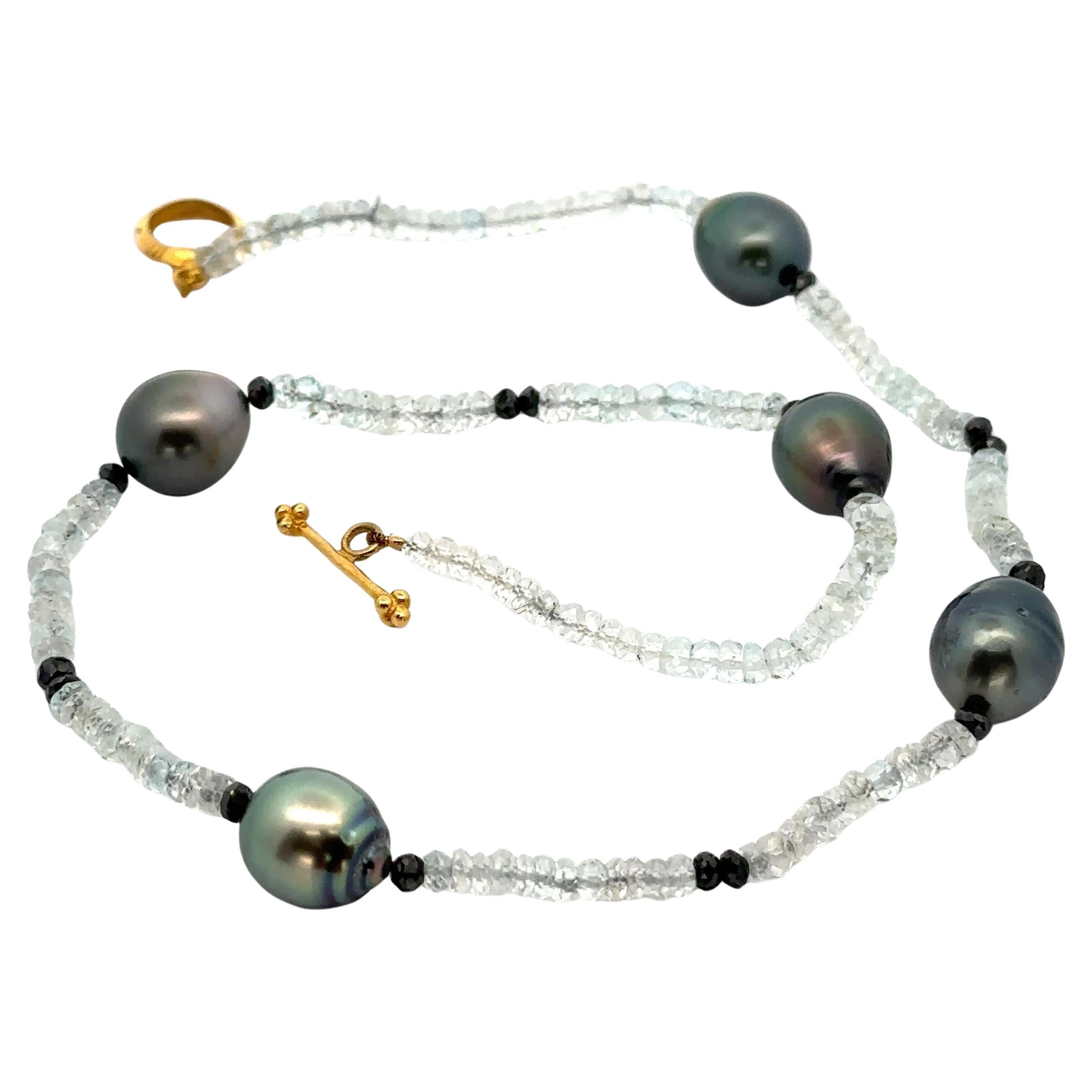 Collana con fili di perle di Tahiti e cristalli di rocca da 16" con chiusura a ginocchiera in oro 18k