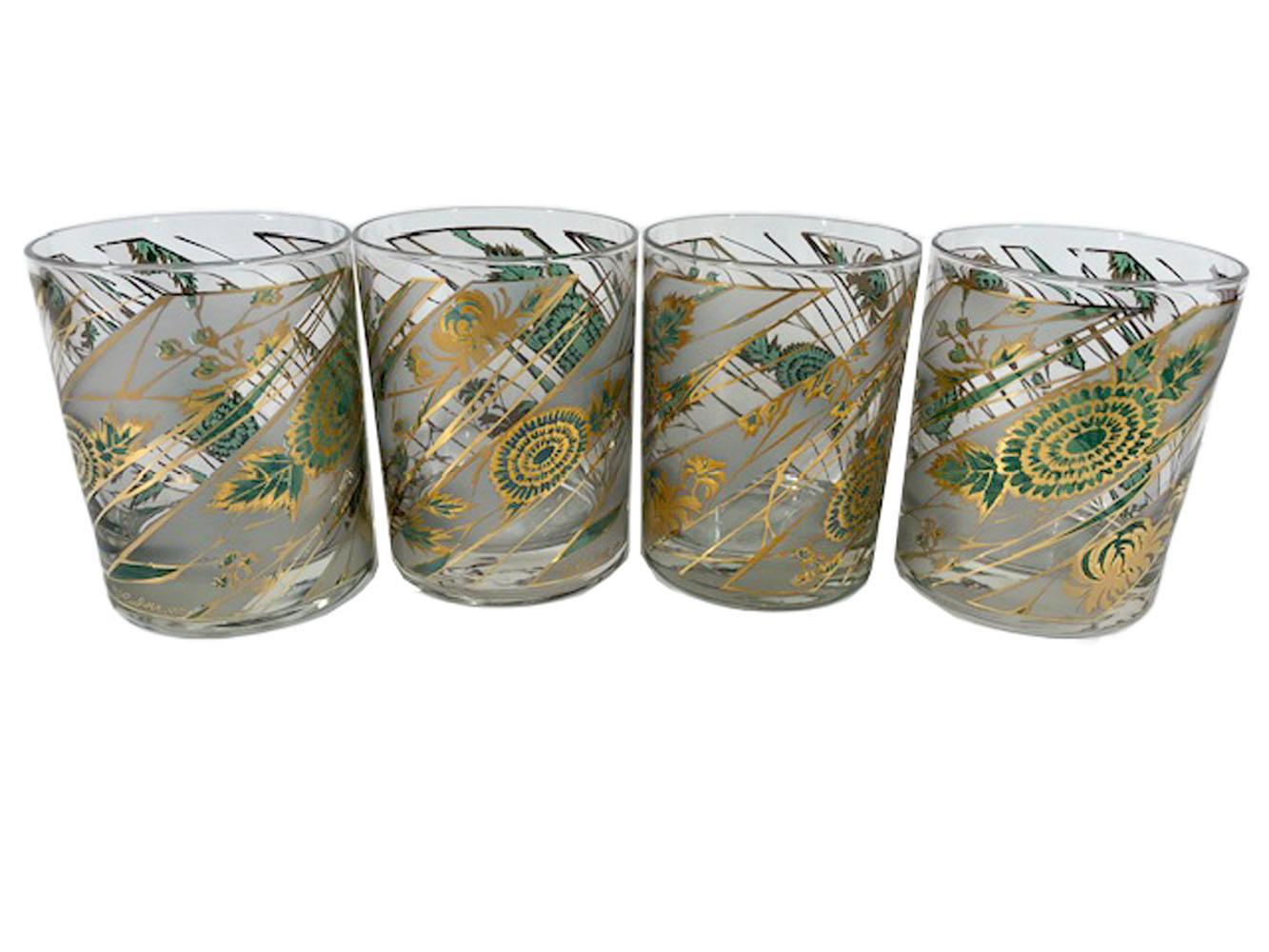 16 Vintage Culver LTD. 8 Highball and 8 Rocks with Emerald Green Chrysanthemums  In Good Condition For Sale In Nantucket, MA