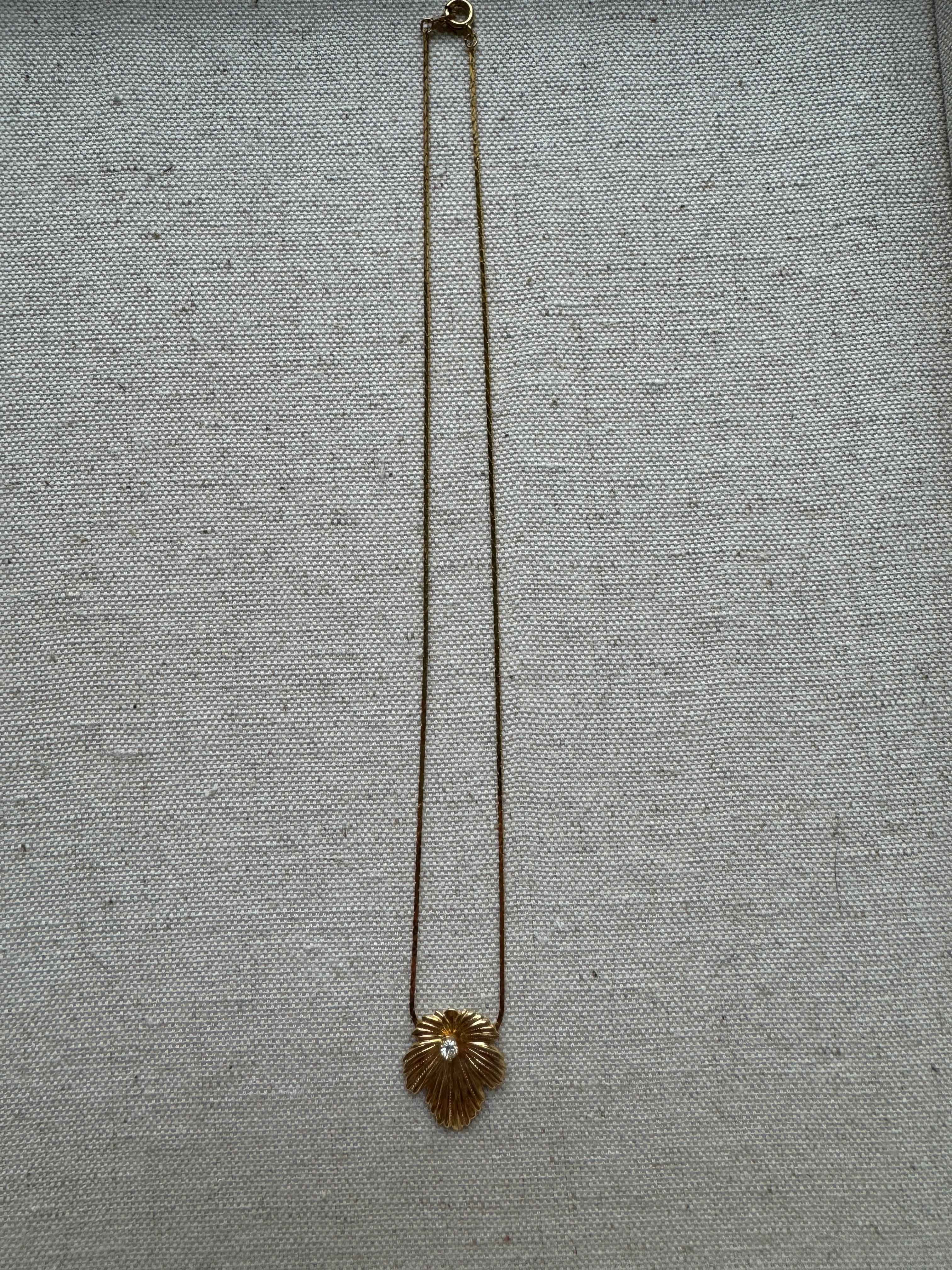 Collana di foglie di palma placcate in oro vintage da 16