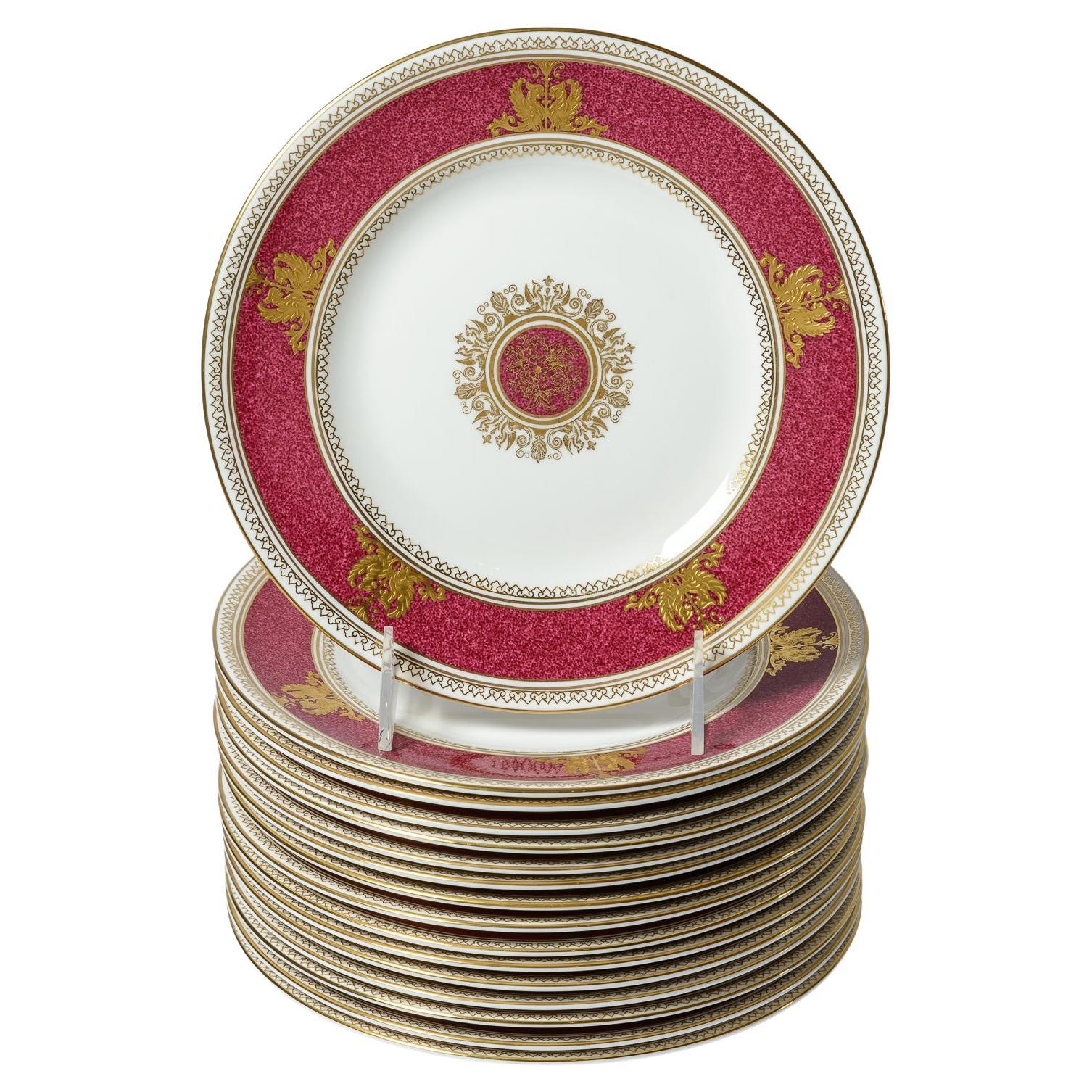 16 Vintage Wedgwood Ruby Gilt Encrusted Dessert or First Course Plates For Sale