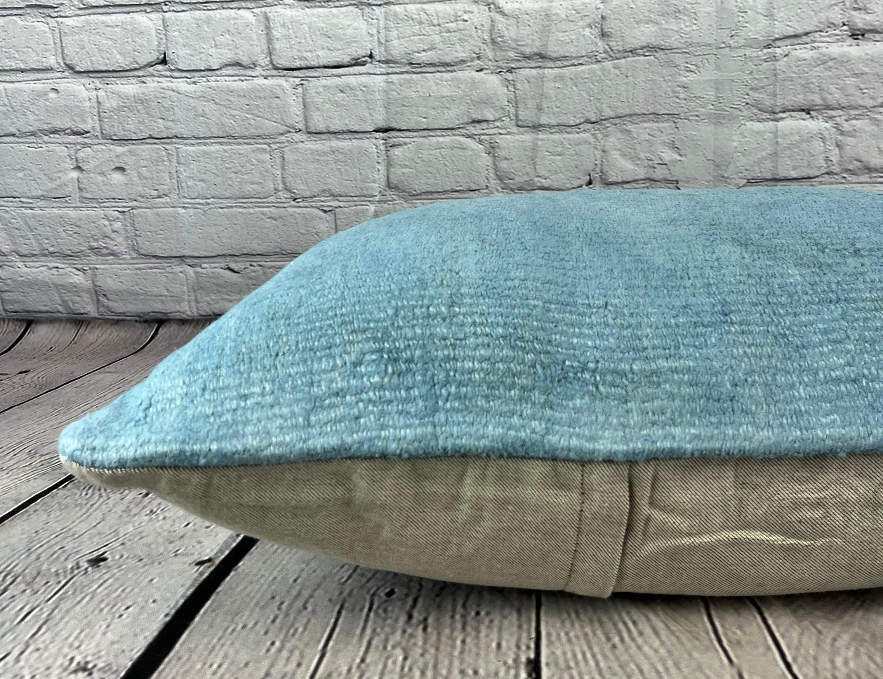 16 x 24 Zoll Kissen mit türkischem Kissen im Kissenschliff, natürliches Blau, Kissenbezug #6214 (Handgeknüpft) im Angebot