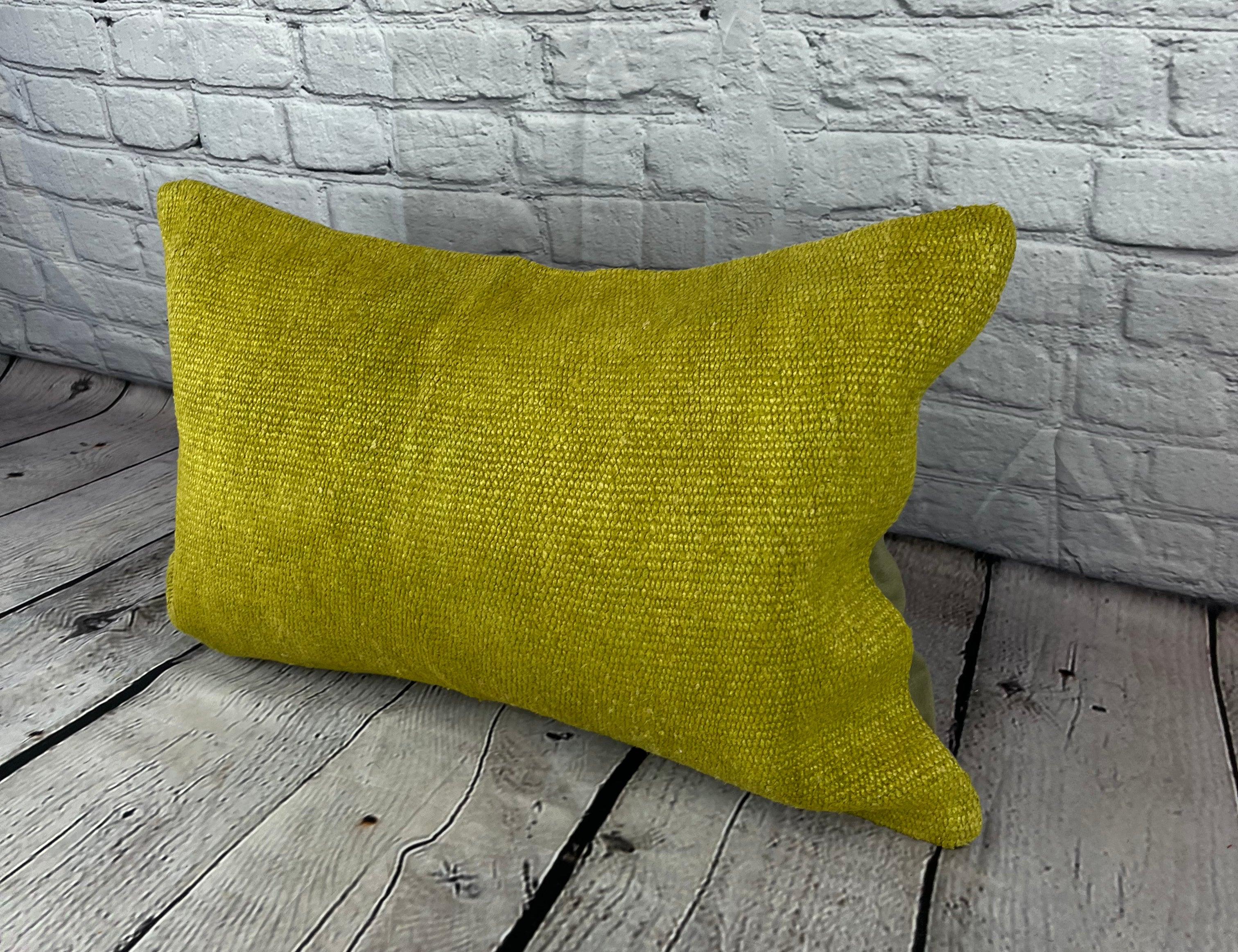 16 x 24 Hemp Pillow Turkish Cushion Natural Green Pillow Cushion Cover #6374 Elevate your home decor with our Hemp Pillow Turkish Cushion. This exquisite pillow cover, meticulously handwoven, adds a touch of elegance and sophistication to any space.