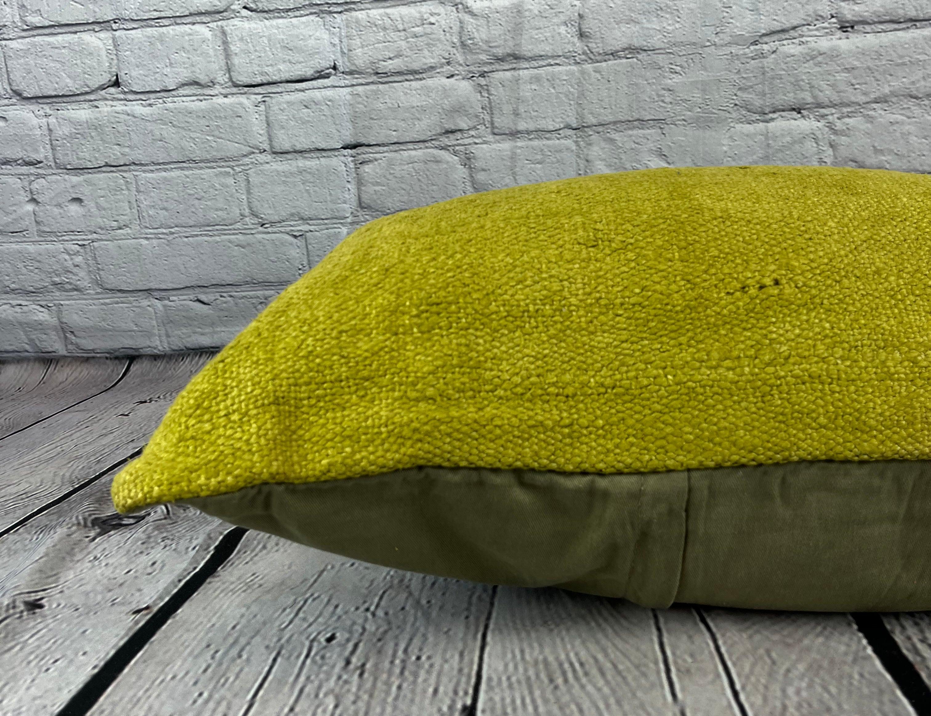 Noué à la main Coussin d'oreiller turc coussin vert naturel 16 x 24 n° 6376 en vente
