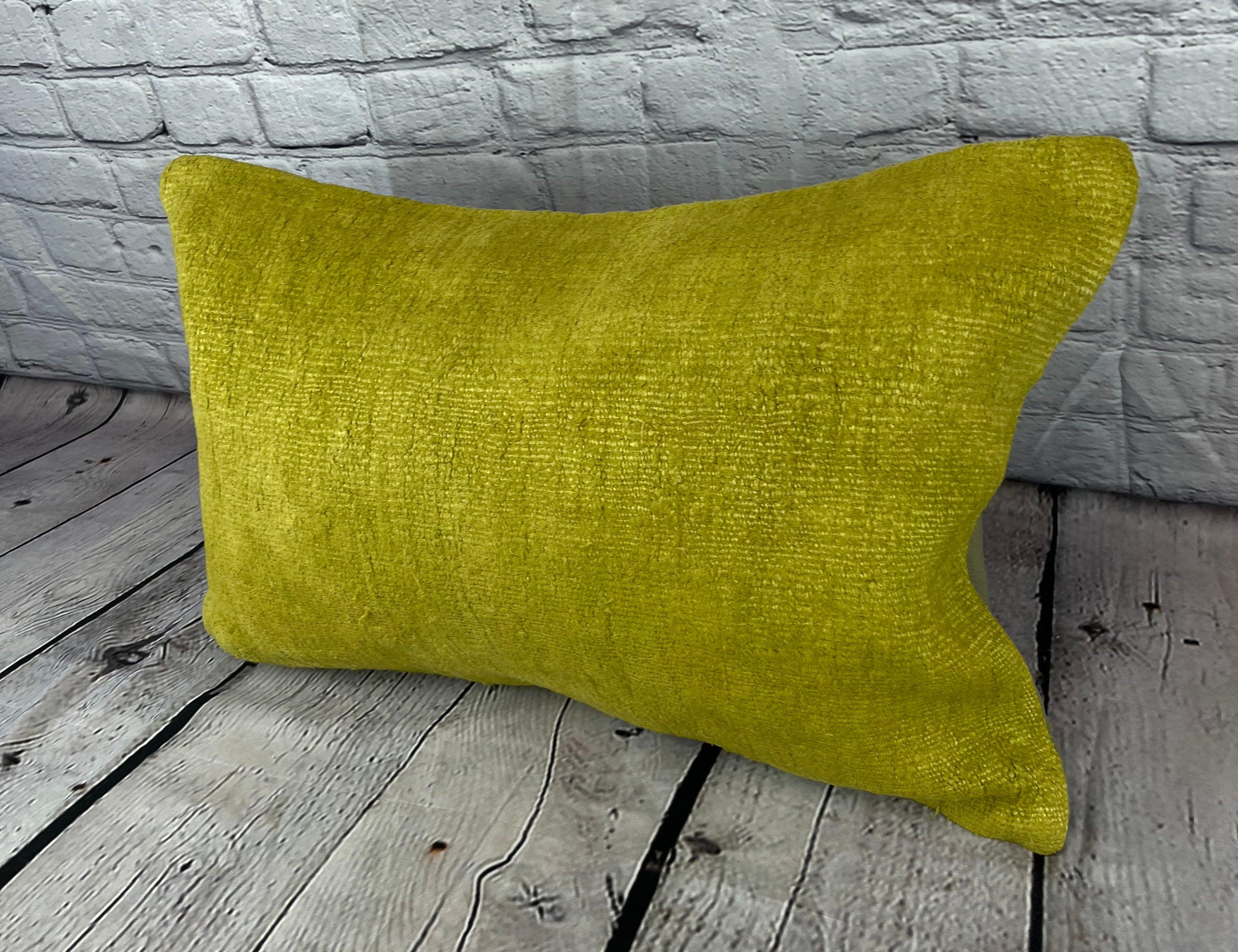 16 x 24 Cuscino in canapa Cuscino turco Greene & Greene Nature Copricuscino #6378 Migliora l'arredamento della tua casa con il nostro cuscino in canapa Cuscino turco. Questo squisito copricuscino, meticolosamente tessuto a mano, aggiunge un tocco di