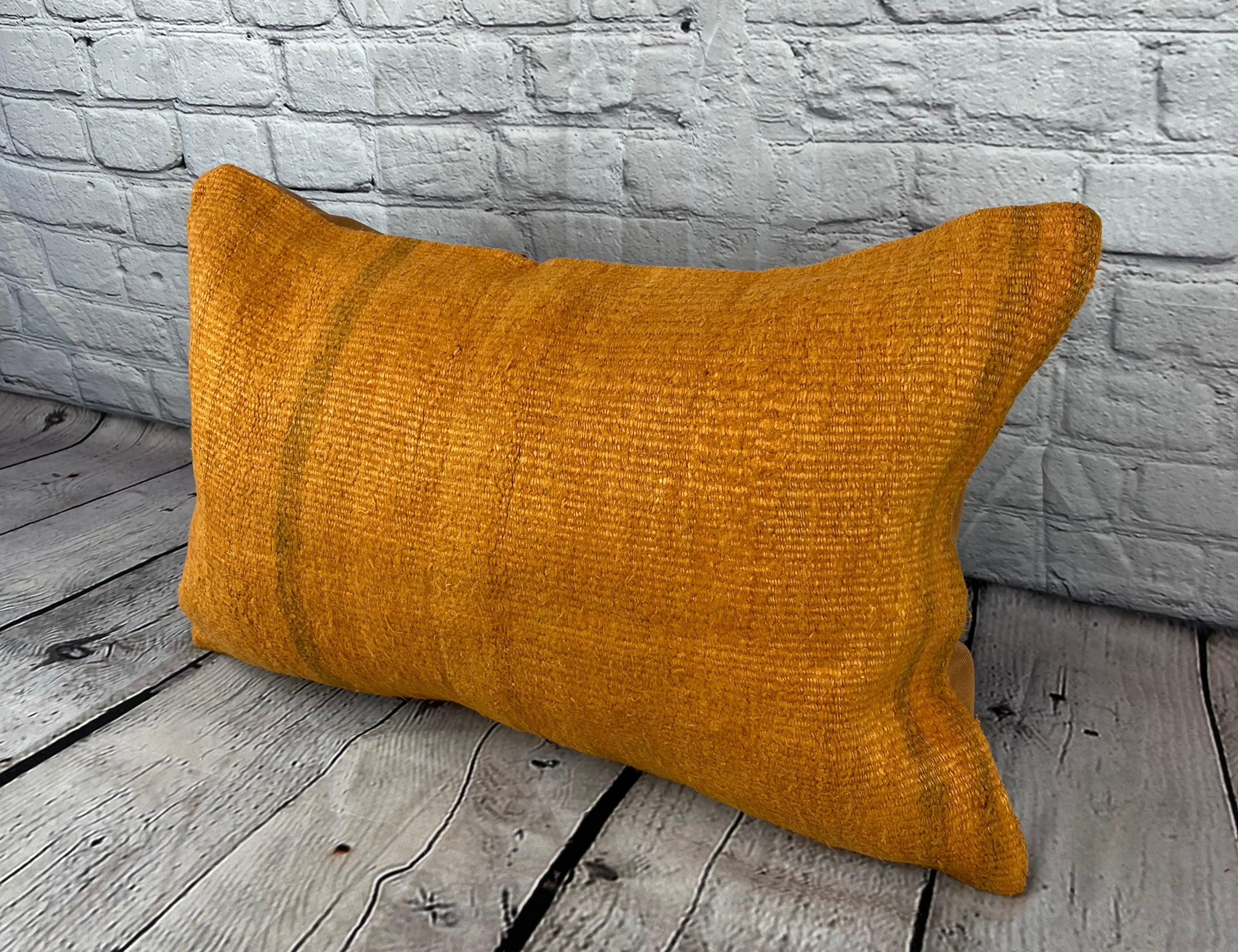 16 x 24 Cojín de cáñamo Cojín turco Funda de cojín naranja natural #6266 Eleva la decoración de tu hogar con nuestro cojín de cáñamo Cojín turco. Esta exquisita funda de almohada, meticulosamente tejida a mano, añade un toque de elegancia y