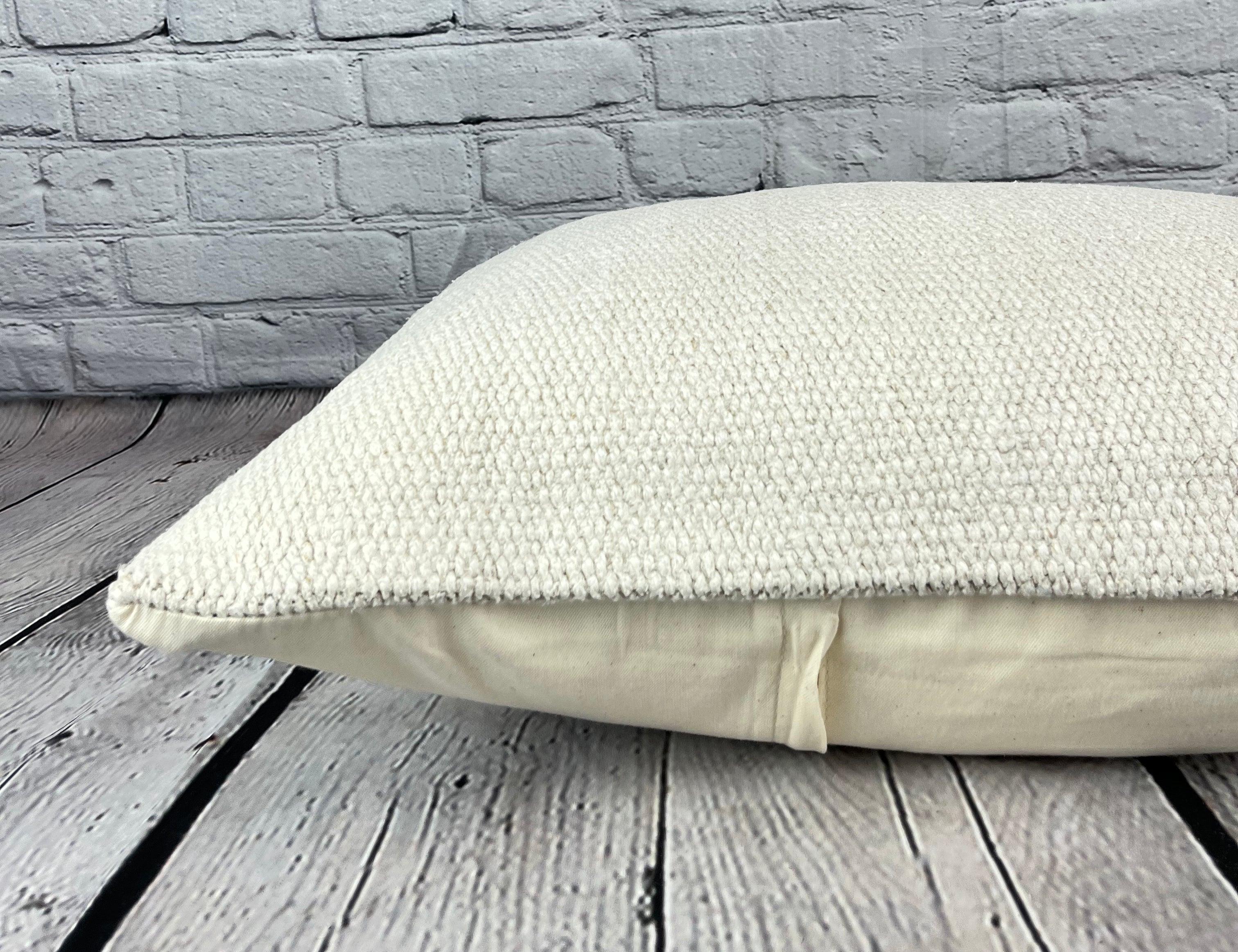 Noué à la main Coussin d'oreiller turc coussin blanc naturel 16 x 24 n° 6129 en vente