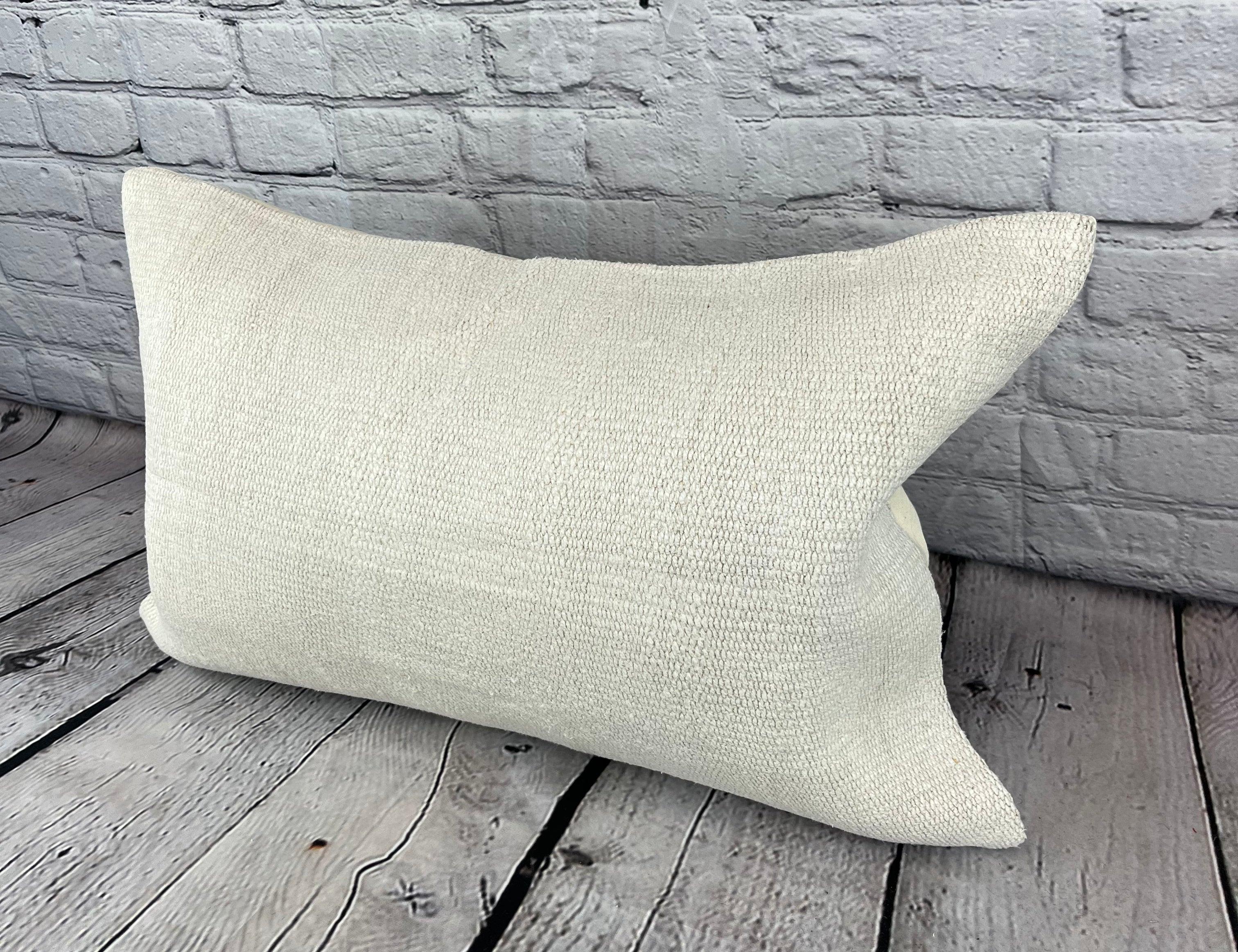 Turc Coussin d'oreiller turc coussin blanc naturel 16 x 24 n° 6162 en vente