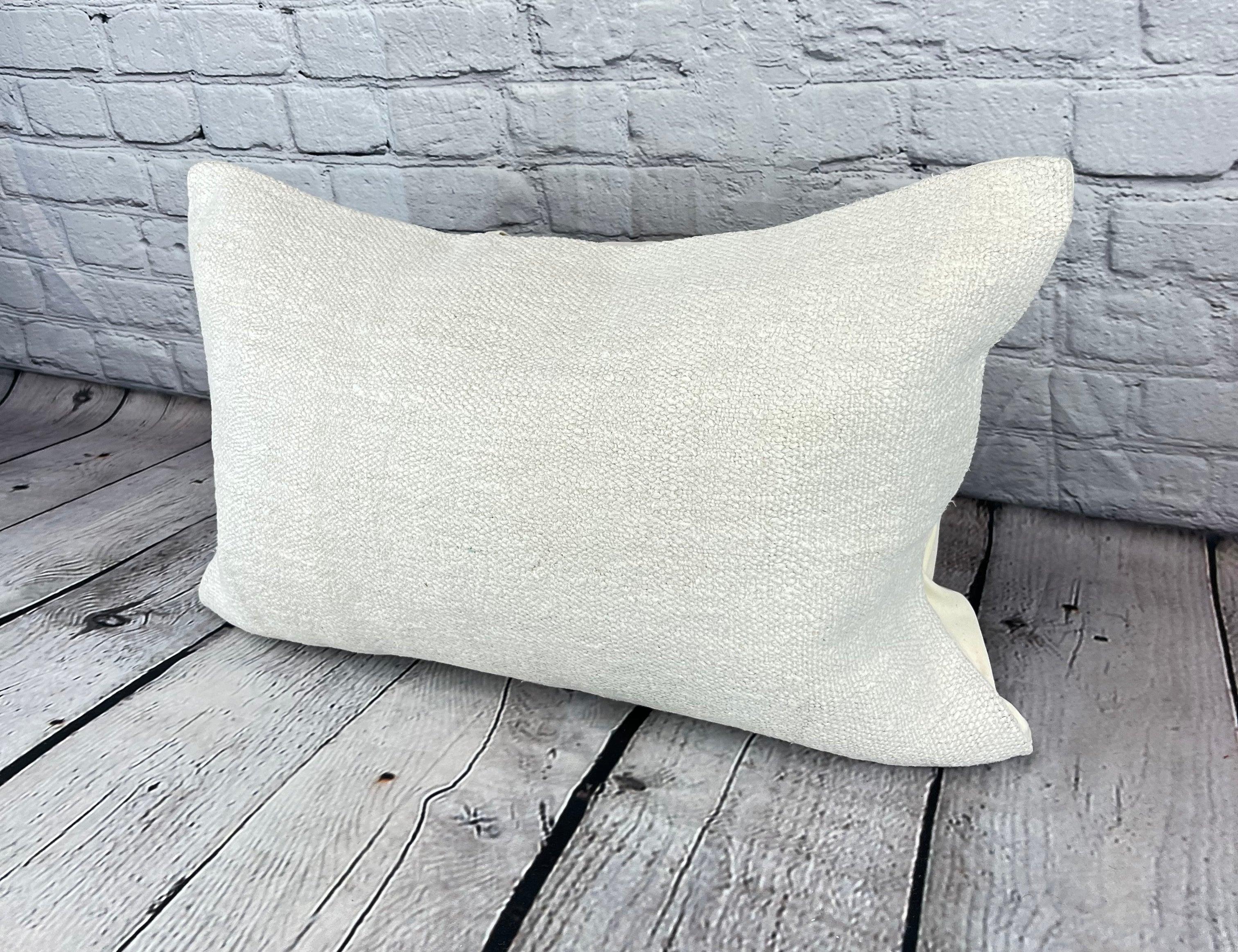 16 x 24 Almohada de cáñamo Cojín turco Funda de cojín blanco natural #6167 Eleva la decoración de tu hogar con nuestra Almohada de cáñamo Cojín turco. Esta exquisita funda de almohada, meticulosamente tejida a mano, añade un toque de elegancia y