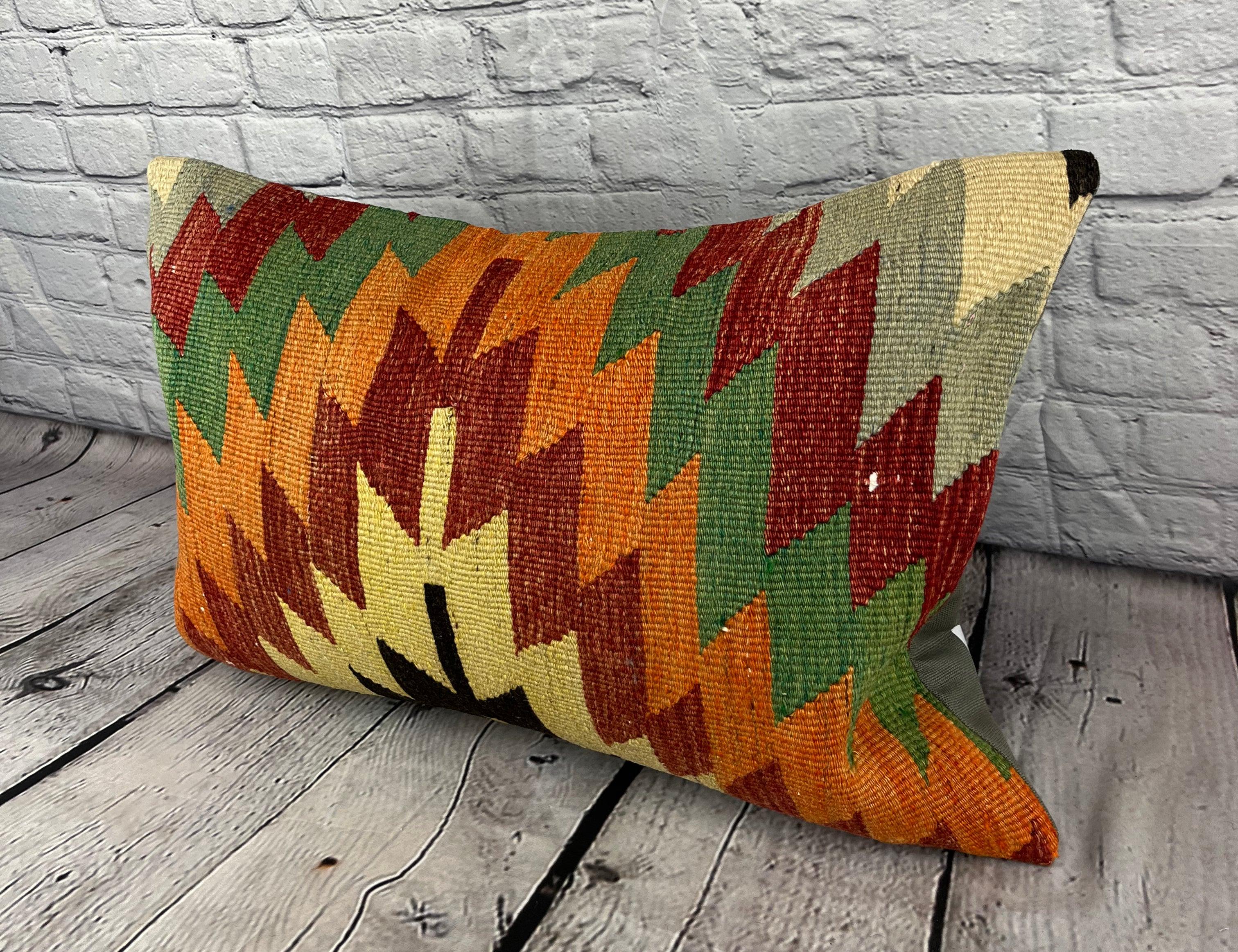 16 x 24 Kilim Pillow Turkish Aegean Archipelago Pillow Cushion Cover #6855 Verbessern Sie Ihr Zuhause Dekor mit unserem Kilim Pillow Turkish Kilim Cushion. Dieser exquisite, sorgfältig handgewebte Kissenbezug bringt einen Hauch von Eleganz und
