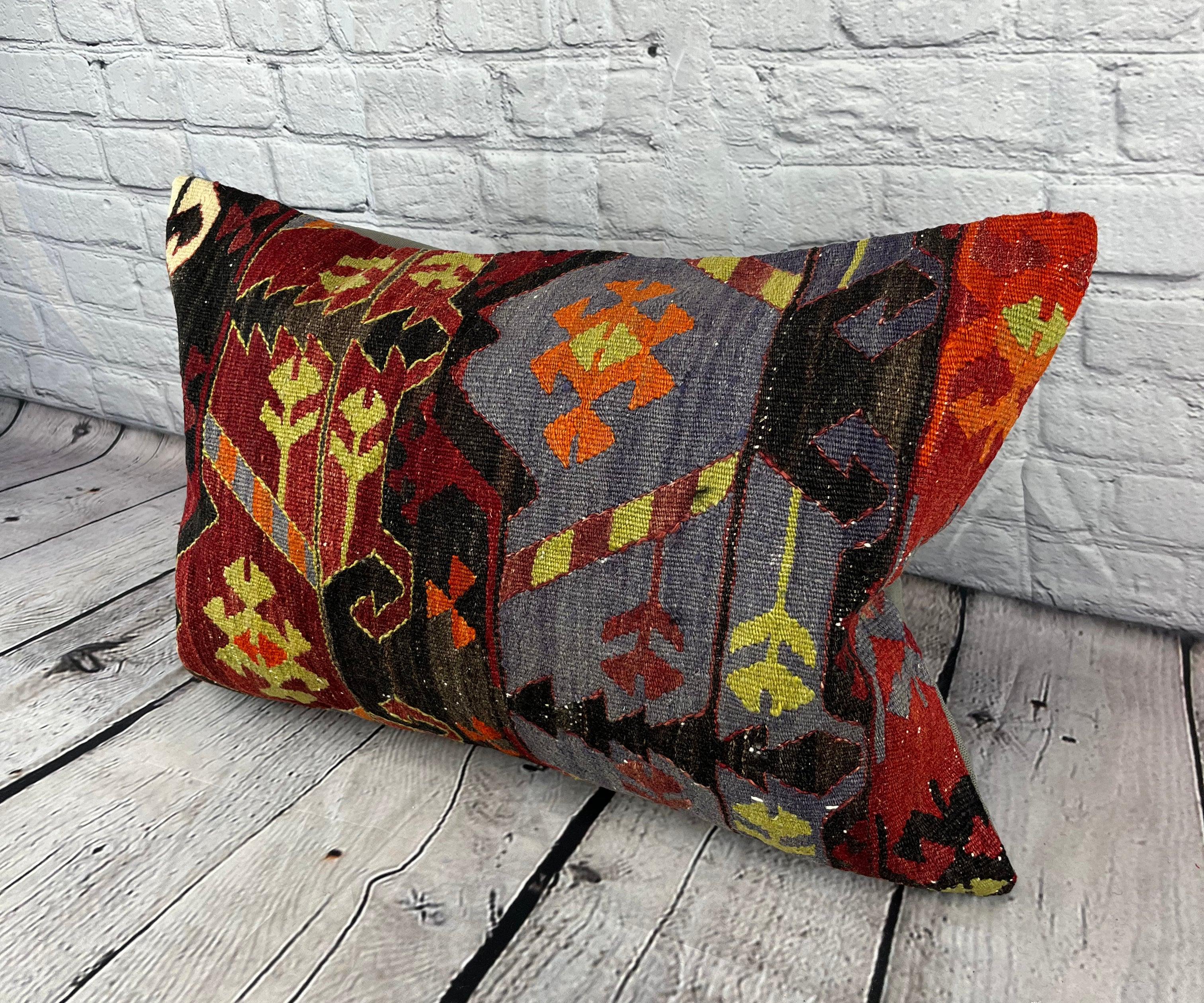 16 x 24 Cuscino Kilim Cuscino Turco Route Delight Cuscino Copri Cuscino #6891 Migliora l'arredamento della tua casa con il nostro cuscino Kilim Turco. Questo squisito copricuscino, meticolosamente tessuto a mano, dona un tocco di eleganza e di