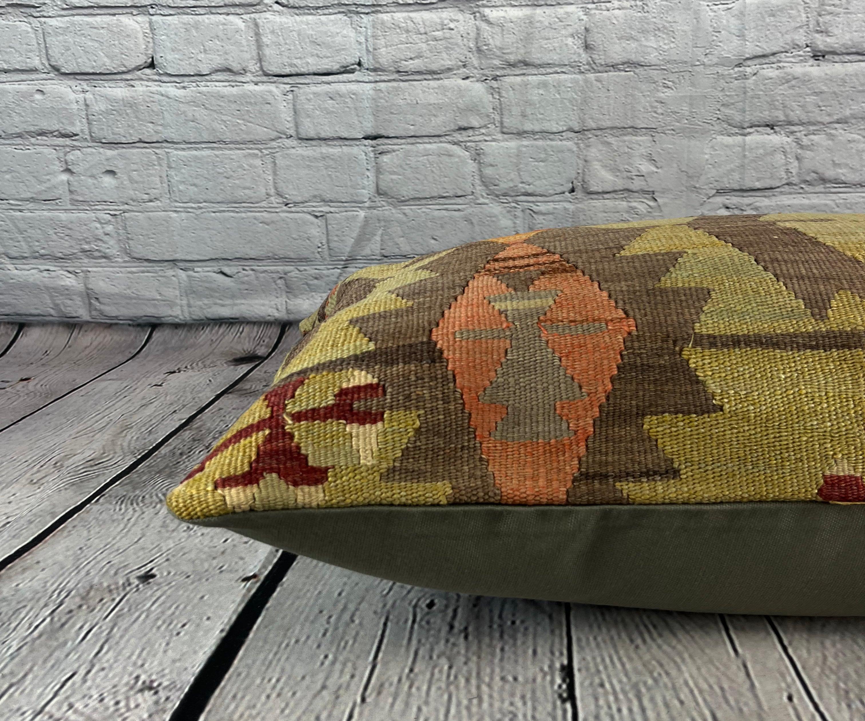 Noué à la main Coussin d'oreiller Kilim turc coussin Sultanate Solace 16 x 24 #6912 en vente