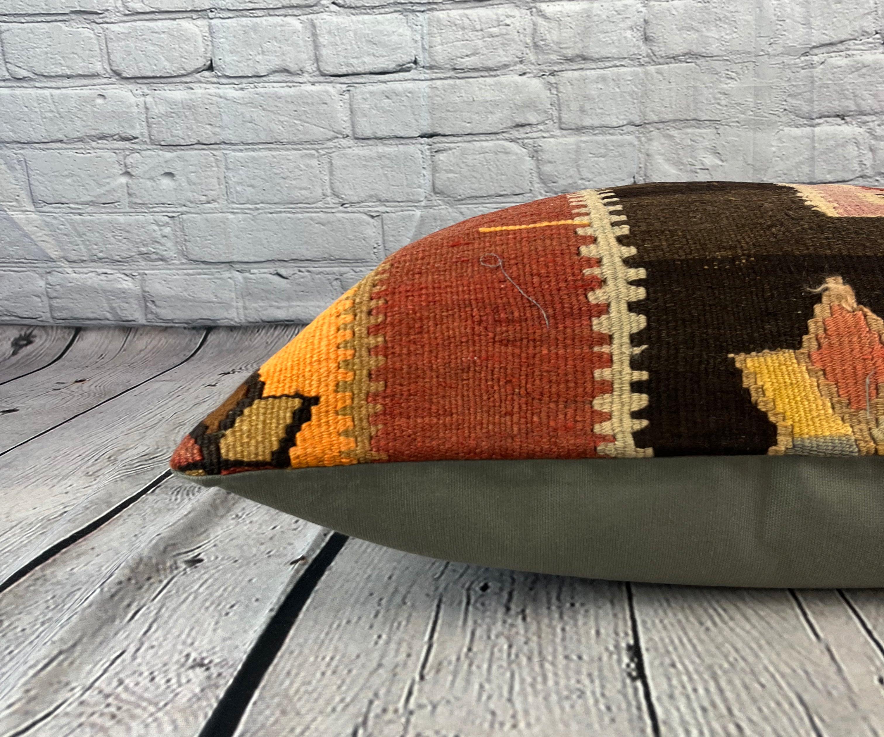 16 x 24 Kilim Pillow Turkish Cushion Turkish Moonlit Pillow Cushion Cover #6889 In New Condition For Sale In Houston, TX