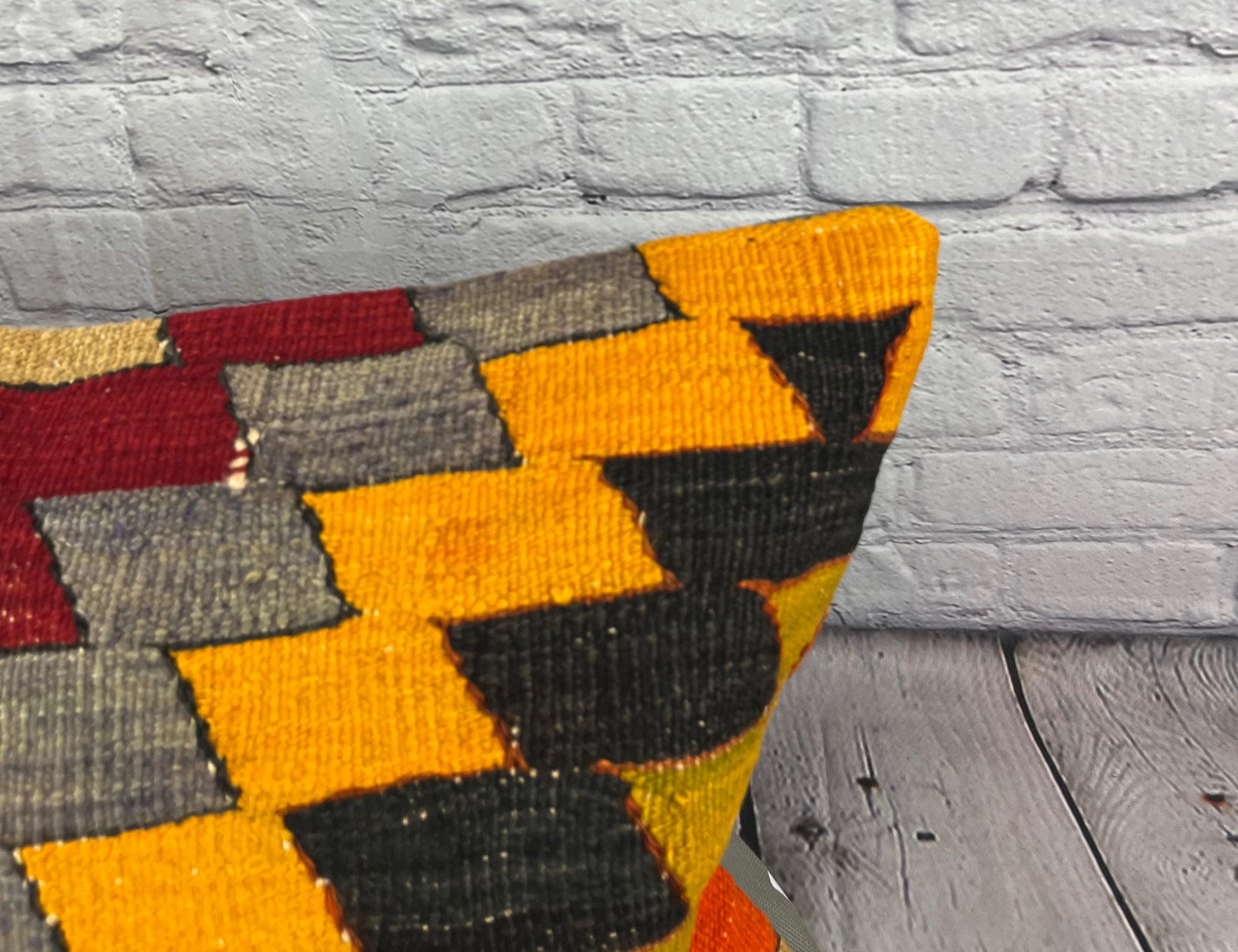 Hand-Knotted 16 x 24 Kilim Pillow Turkish Istanbul Dreamscape Pillow Cushion Cover #6883 For Sale