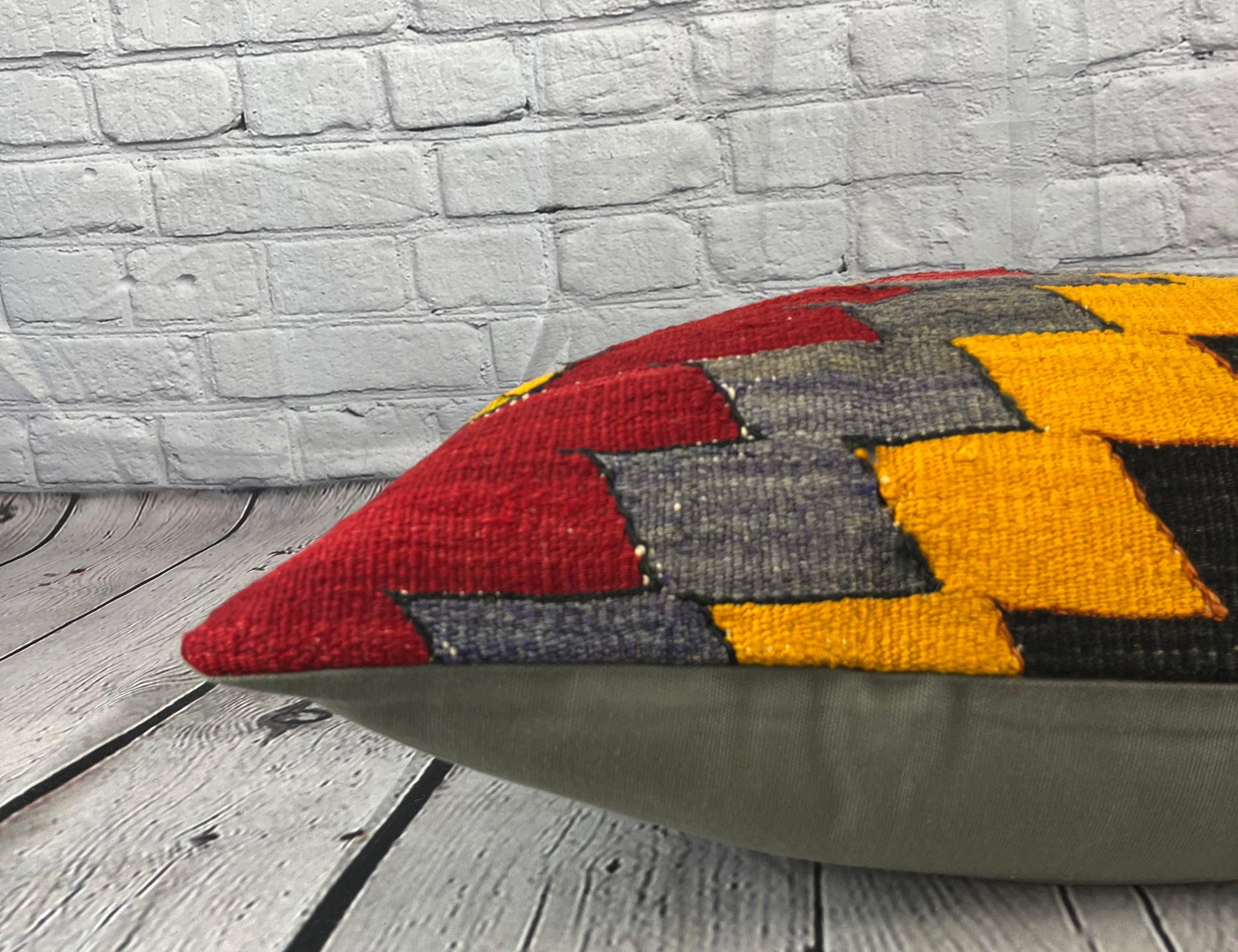 16 x 24 Kilim Pillow Turkish Istanbul Dreamscape Pillow Cushion Cover #6883 In New Condition For Sale In Houston, TX