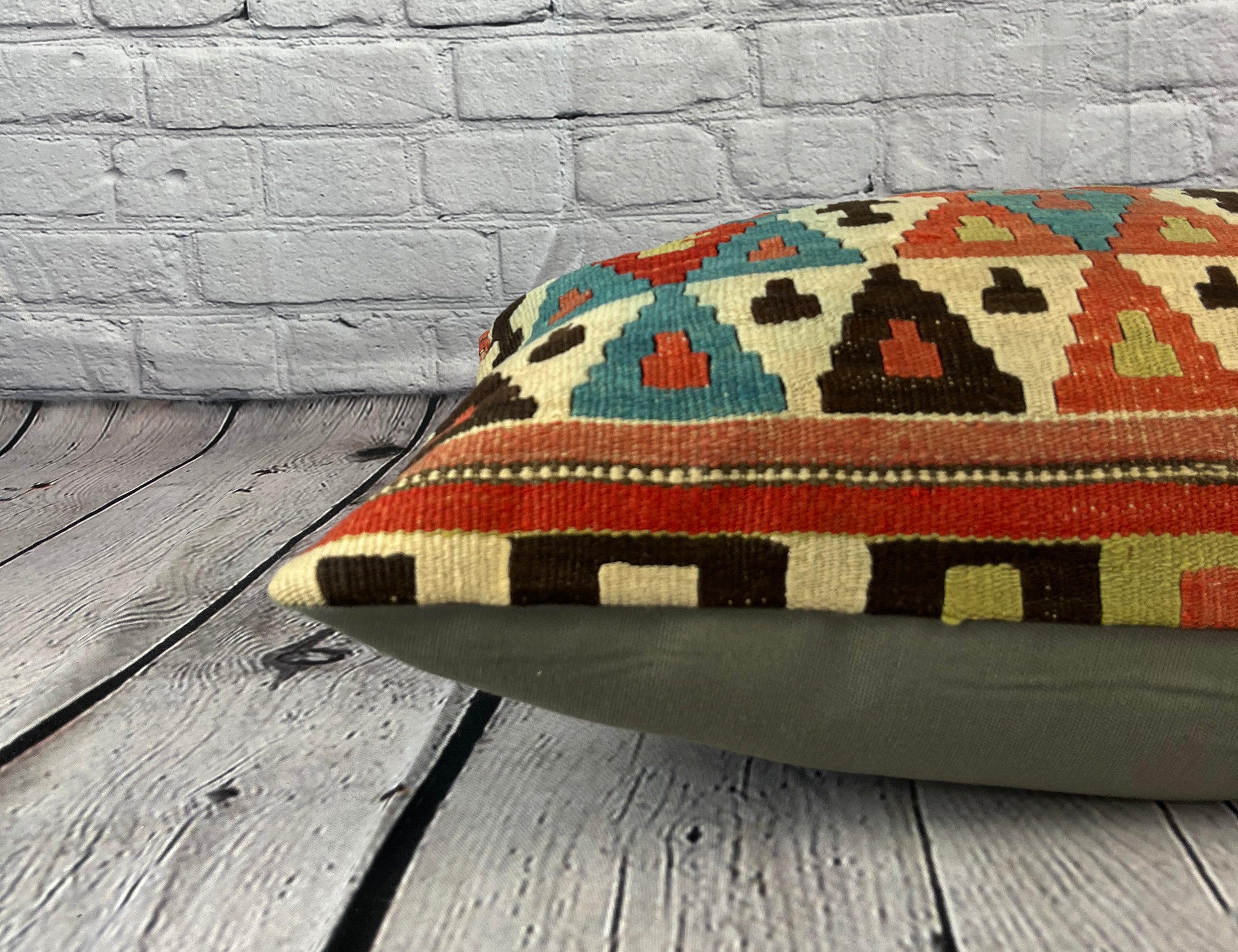 16 x 24 Kelim Turkish Cushion Anatolian Essence Kissen-Kissen-Kissenbezug #6900 (Handgeknüpft) im Angebot