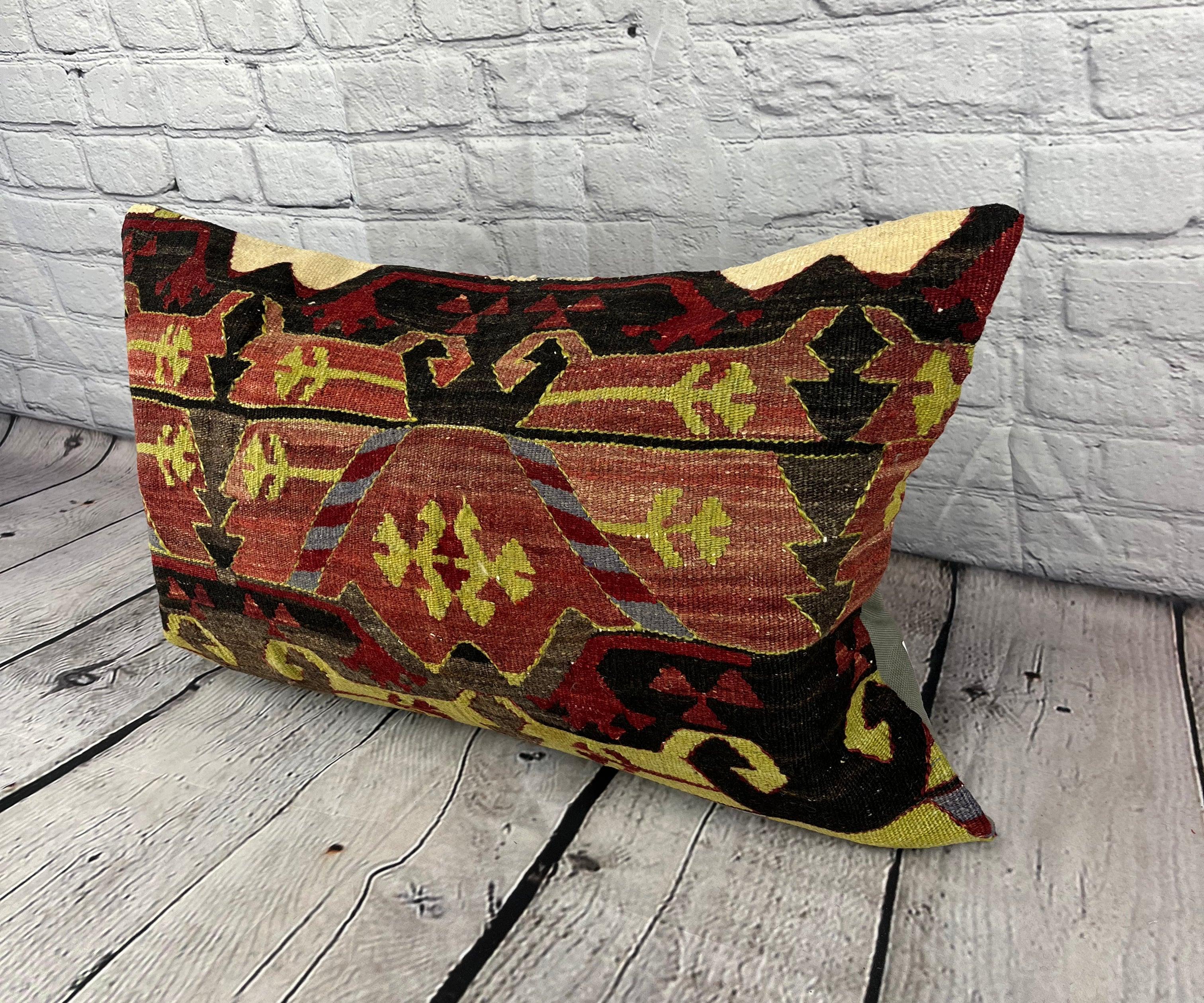 16 x 24 Cuscino Kilim Cuscino Turco Splendor Serenity Cuscino Copri Cuscino #6836 Migliora l'arredamento della tua casa con il nostro Cuscino Kilim Turco. Questo squisito copricuscino, meticolosamente tessuto a mano, dona un tocco di eleganza e di