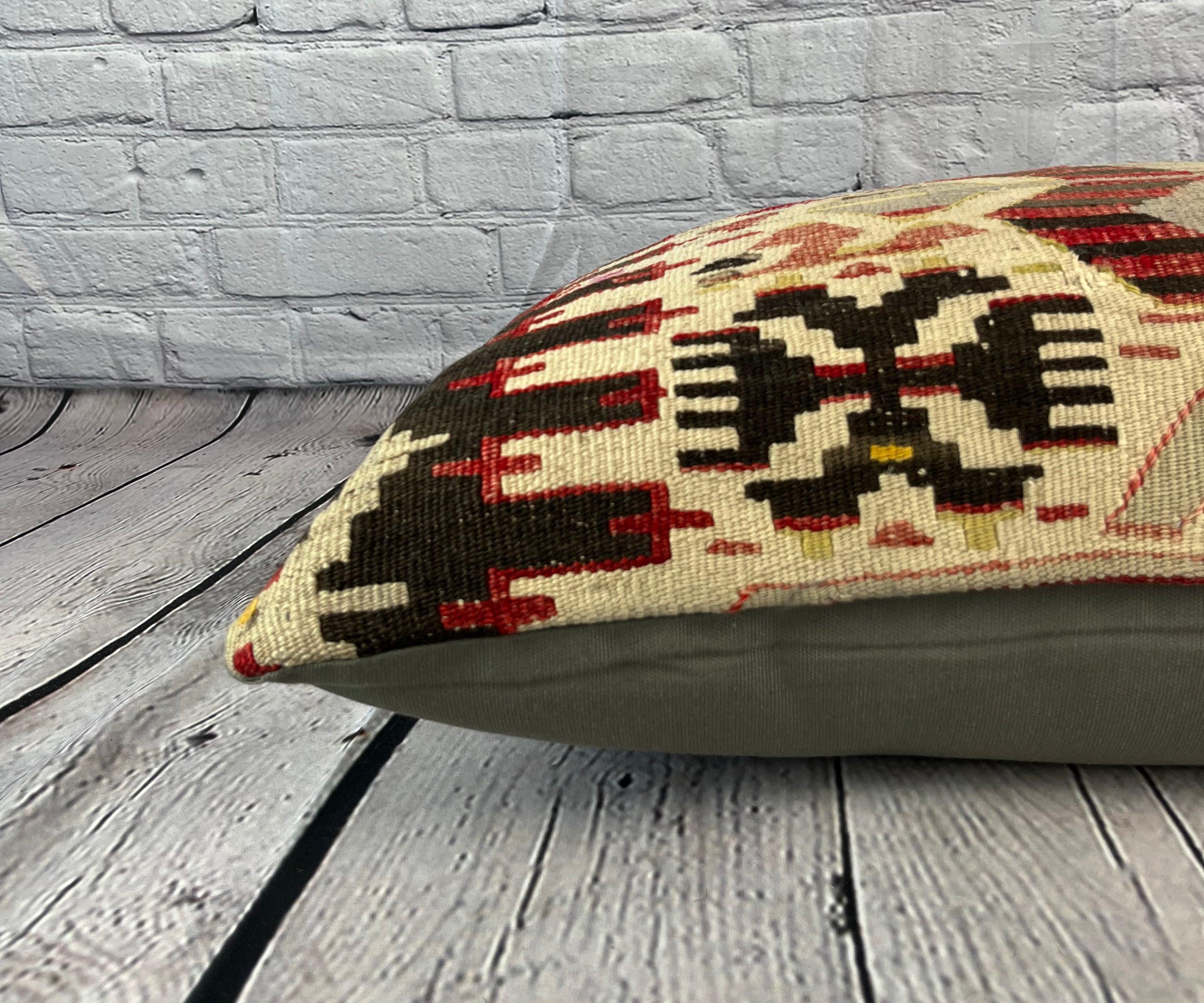 Annodato a mano 16 x 24 Cuscino Kilim turco Sultan's Harem Haven Cuscino Copricuscino #6888 in vendita