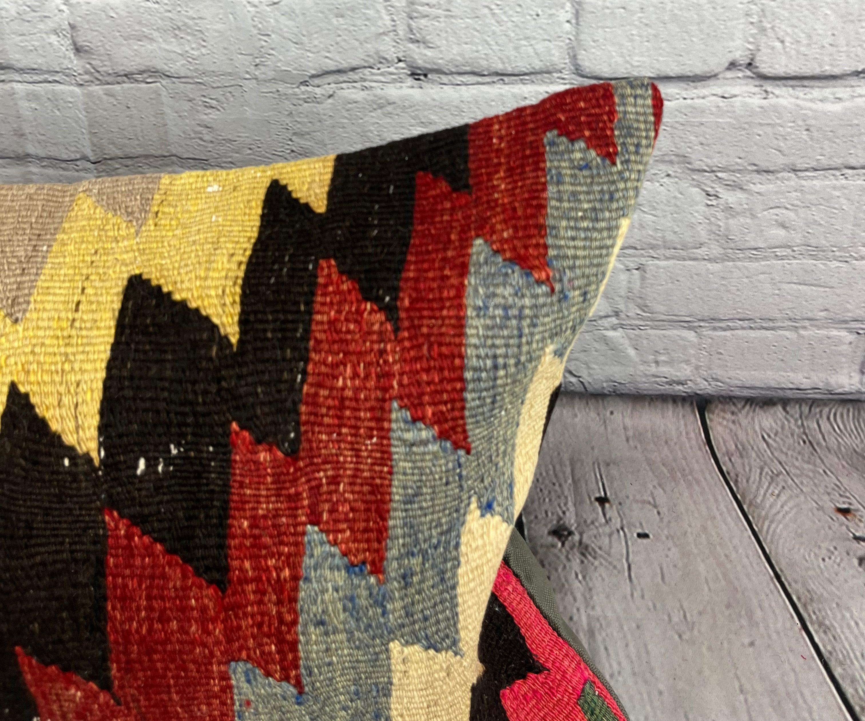 Turc Coussin turc Kilim Twilight Serenity coussin de 16 x 24 n°6867 en vente