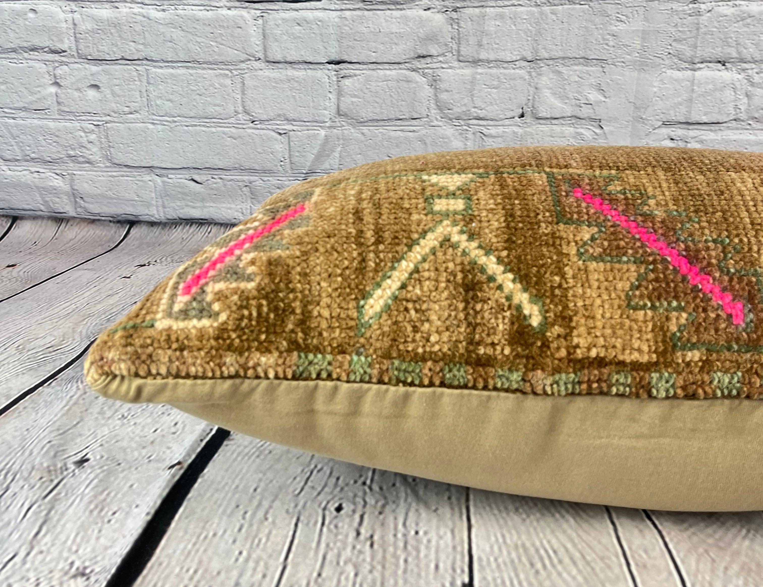 Noué à la main Coussin d'oreiller turc Istanbul Twilight 16 x 24 #7701 en vente