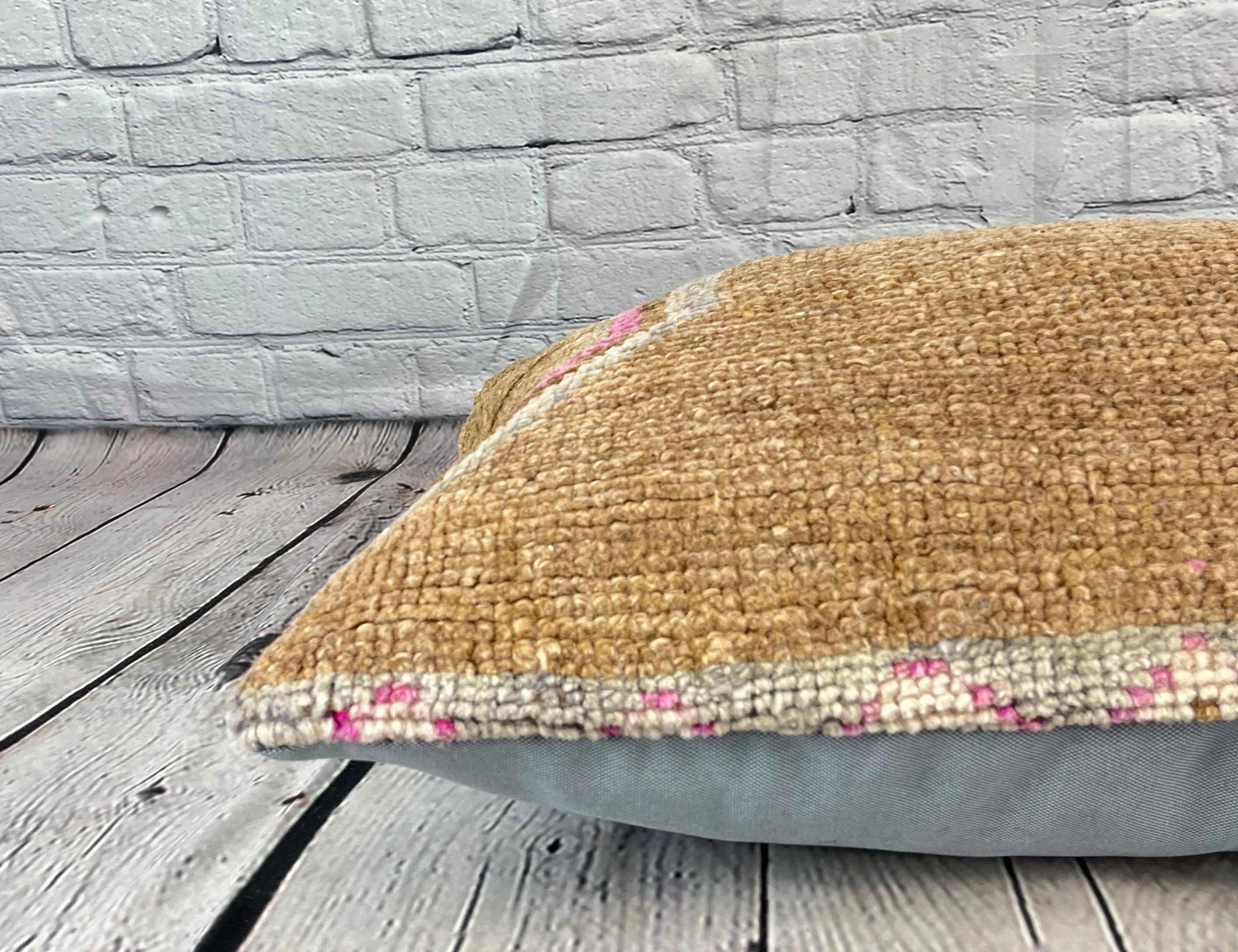 16 x 24 Rug Pillow Sultan's Secret Turkish Pillow Cushion Cover #7462 In New Condition For Sale In Houston, TX