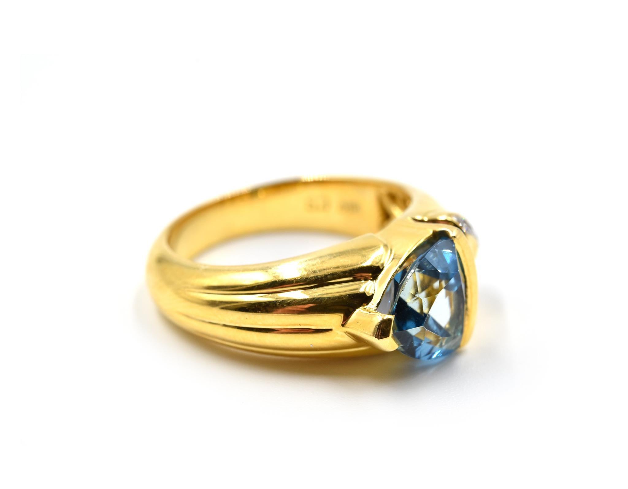 1.60 Carat Blue Topaz and Diamond Ring 18 Karat Yellow Gold In Excellent Condition For Sale In Scottsdale, AZ