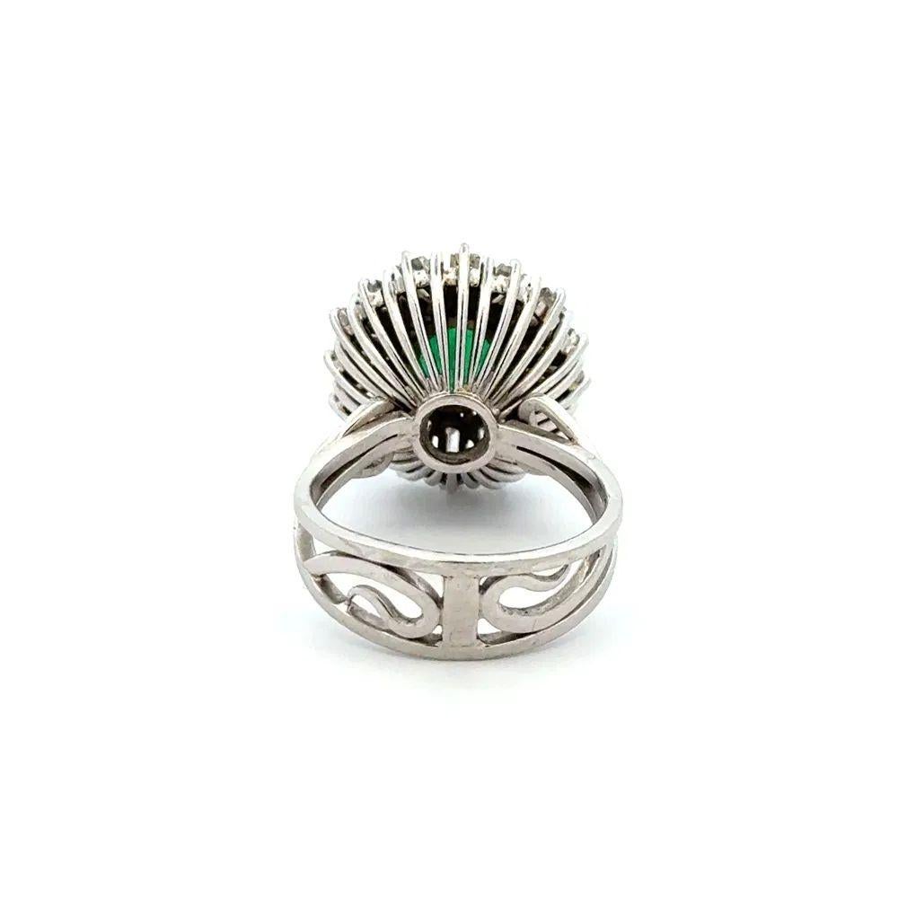 1,60 Karat Cabochon Smaragd und Baguette Diamant Platin Vintage Statement-Ring im Zustand „Hervorragend“ im Angebot in Montreal, QC