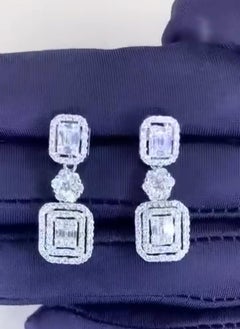 1.60 Carat Diamonds 18k Gold Earrings