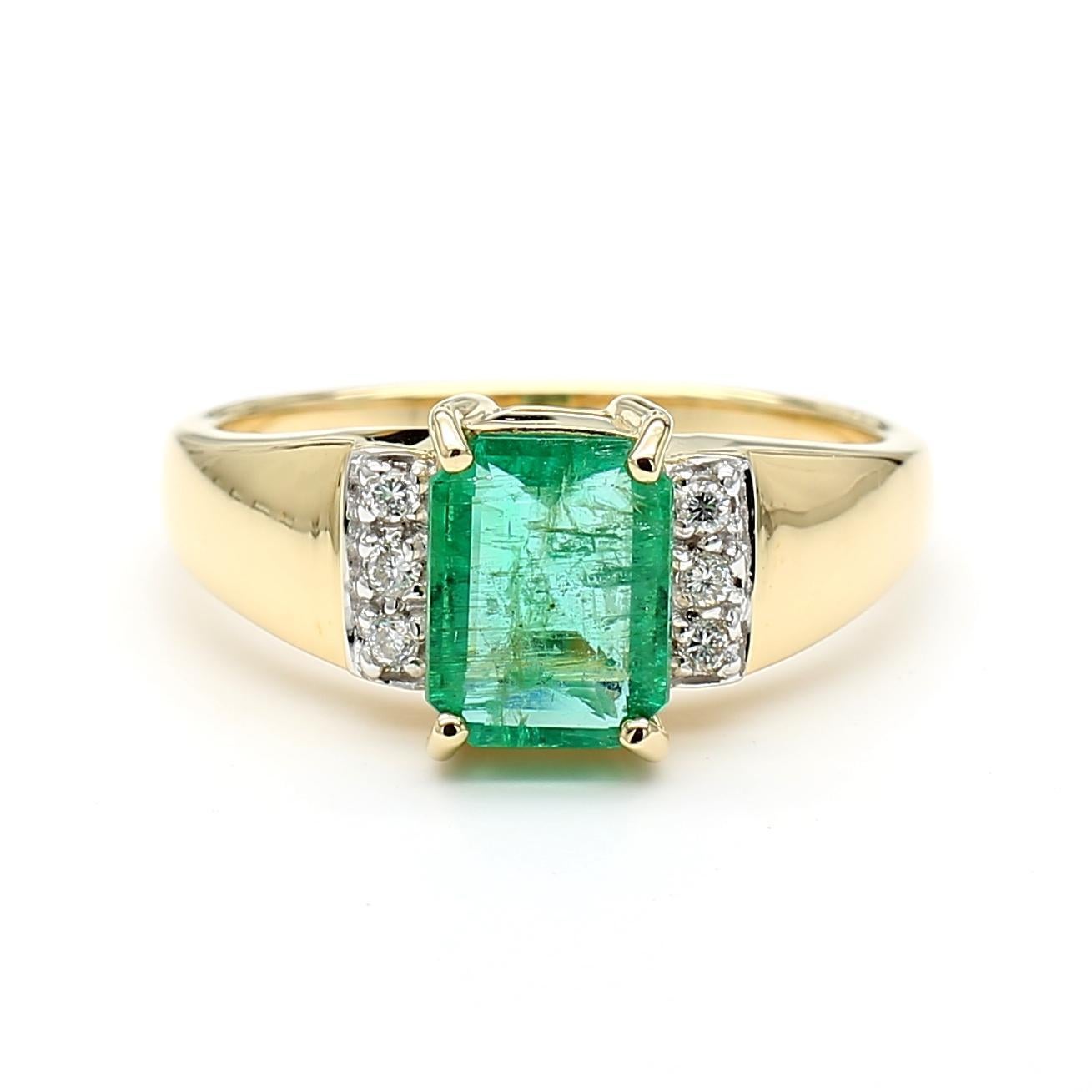 1,60 Karat Smaragd & Diamant 14K Gold Classic Set Ring im Angebot 1