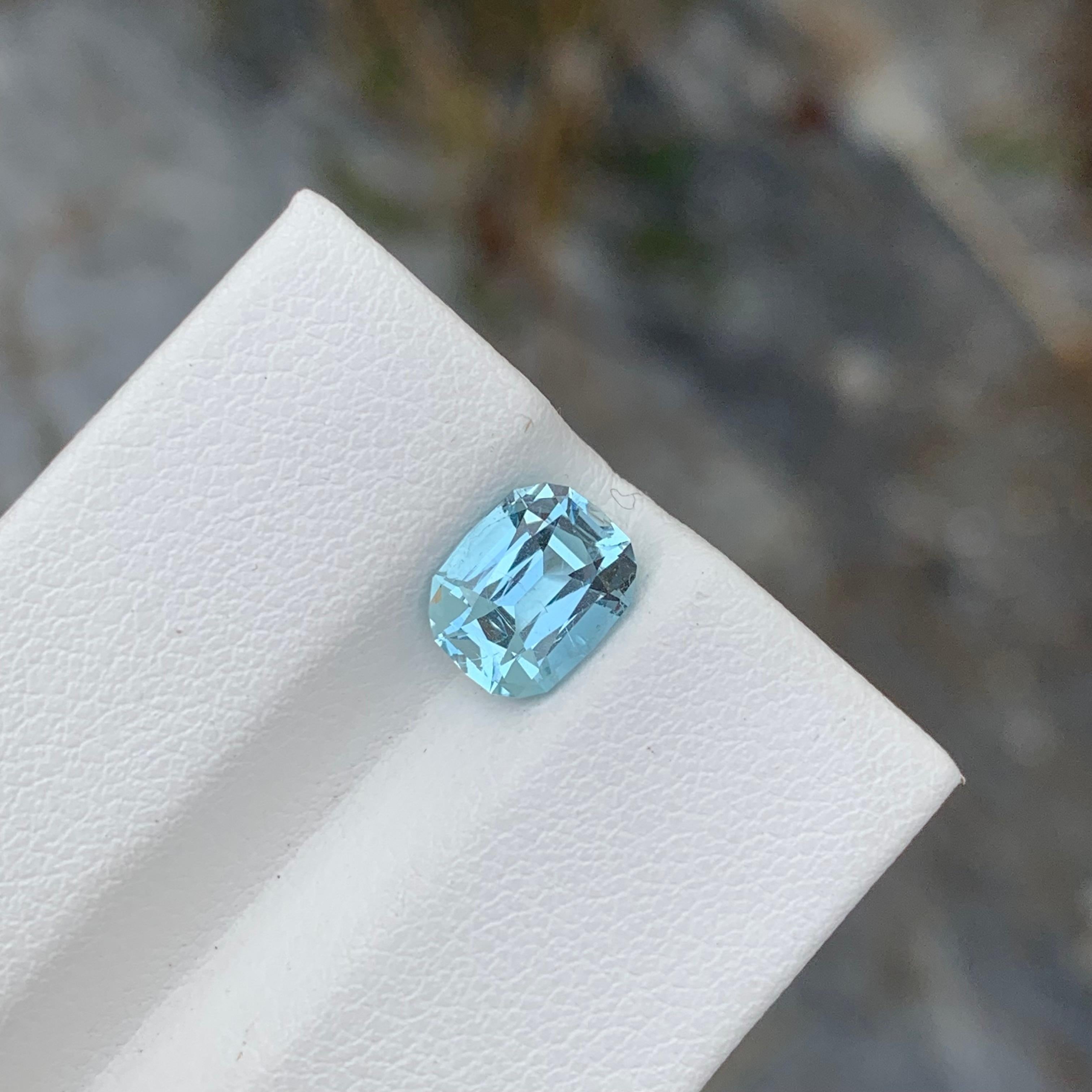 1.60 quilates de aguamarina natural suelta en forma de cojín para joyería Artes y manualidades en venta