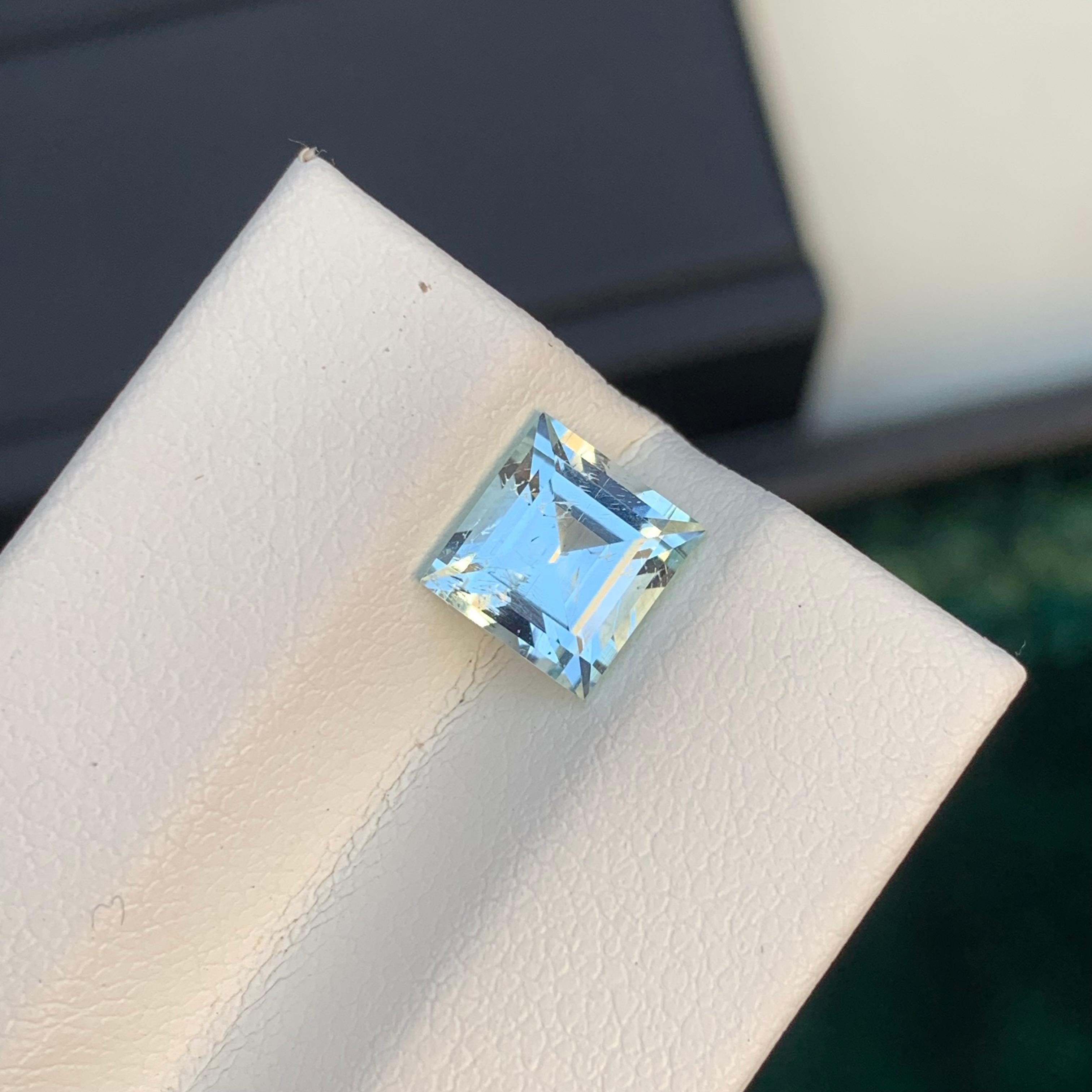 1,60 Karat Natürlicher loser Aquamarin im Princess-Schliff (Carréschliff) im Angebot