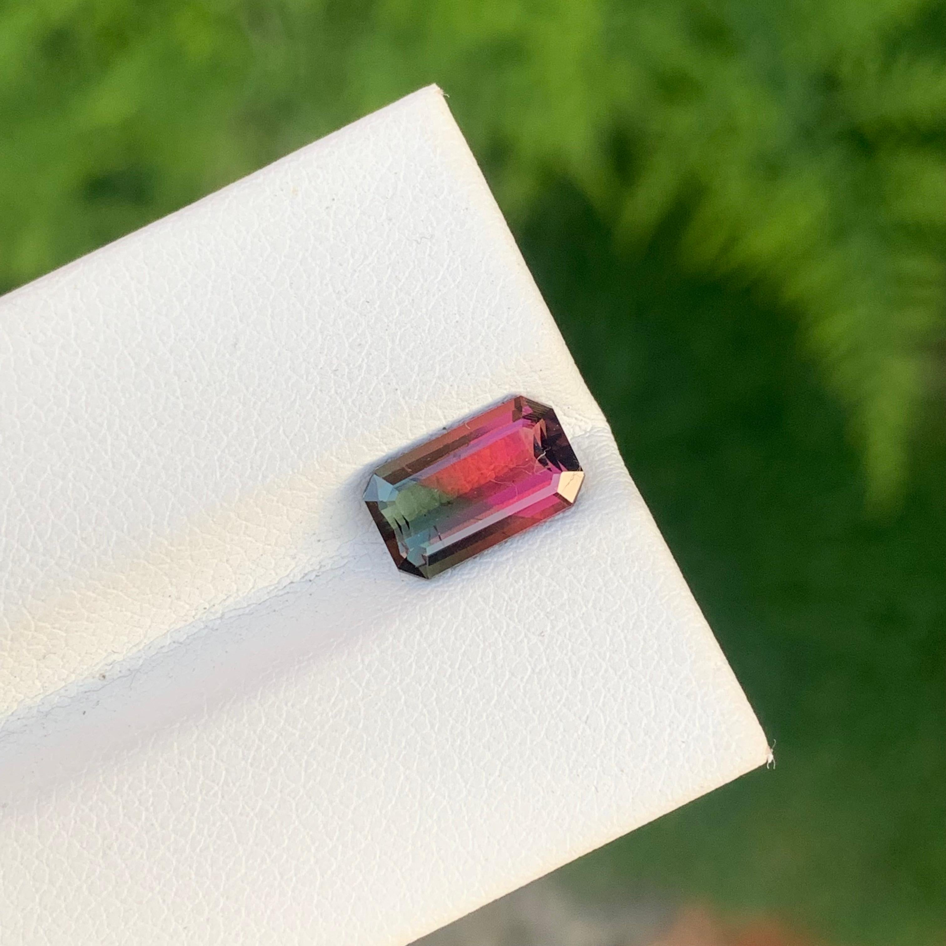 1.60 Karat natürlicher loser, mehrfarbiger Turmalin in Smaragdform für Schmuck im Angebot 2